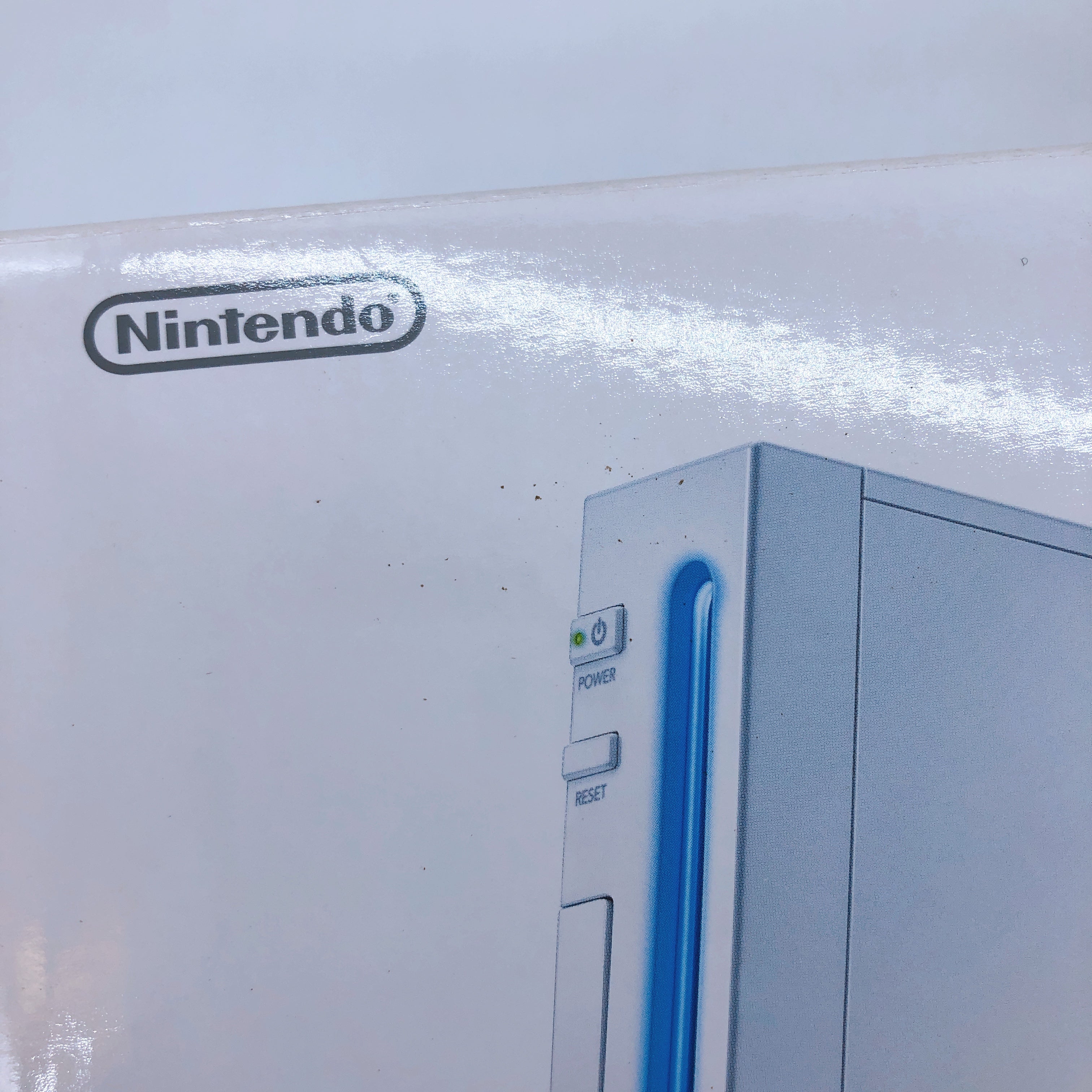 Nintendo Wii Sports Resort Game Console w/ 2 Remote Controls Plus Pack ver White