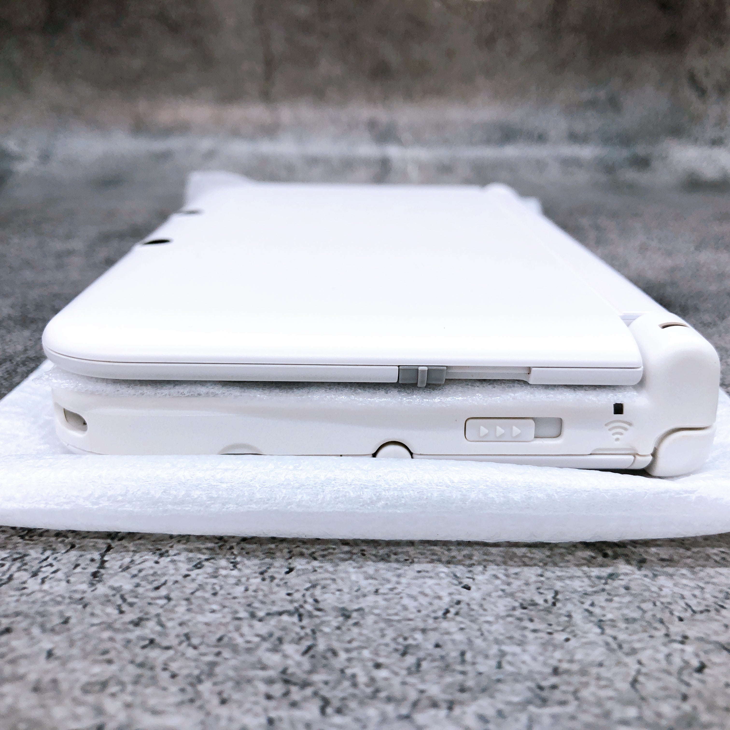 Nintendo 3DS LL White Color SPR-S-WAAA Game Console Japan Boxed Tested