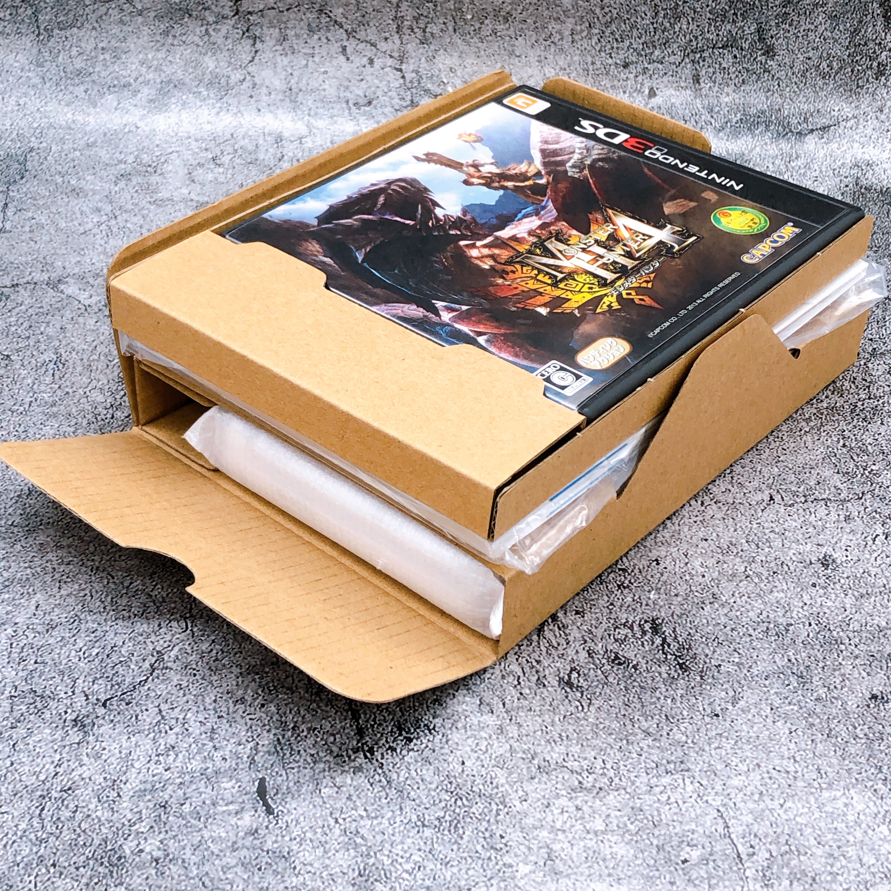 Nintendo 3DS LL Airou White Monster Hunter 4 Special Pack Console Boxed Tested