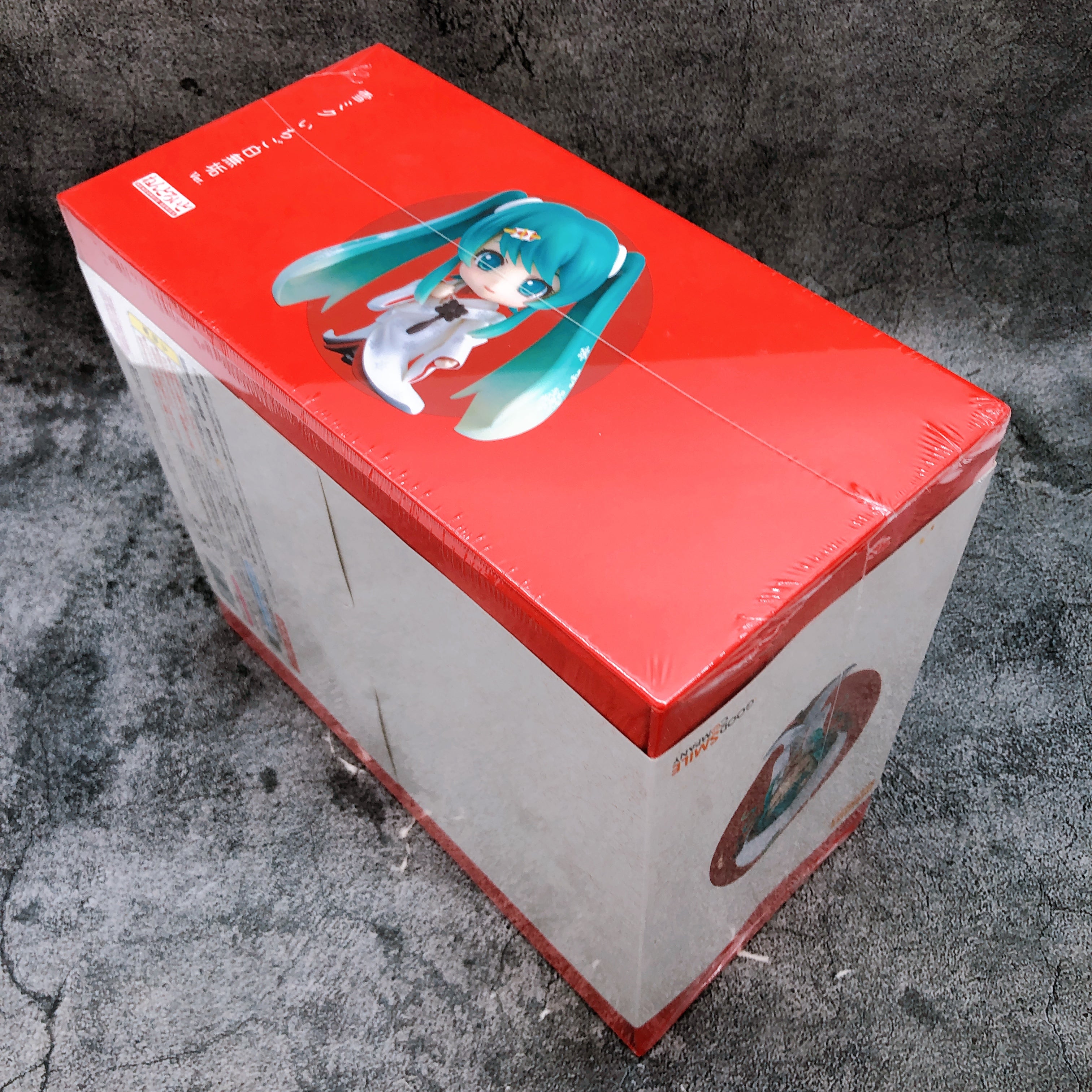 Snow Miku Strawberry White Kimono ver. Nendoroid 303 Action Figure Japan NEW