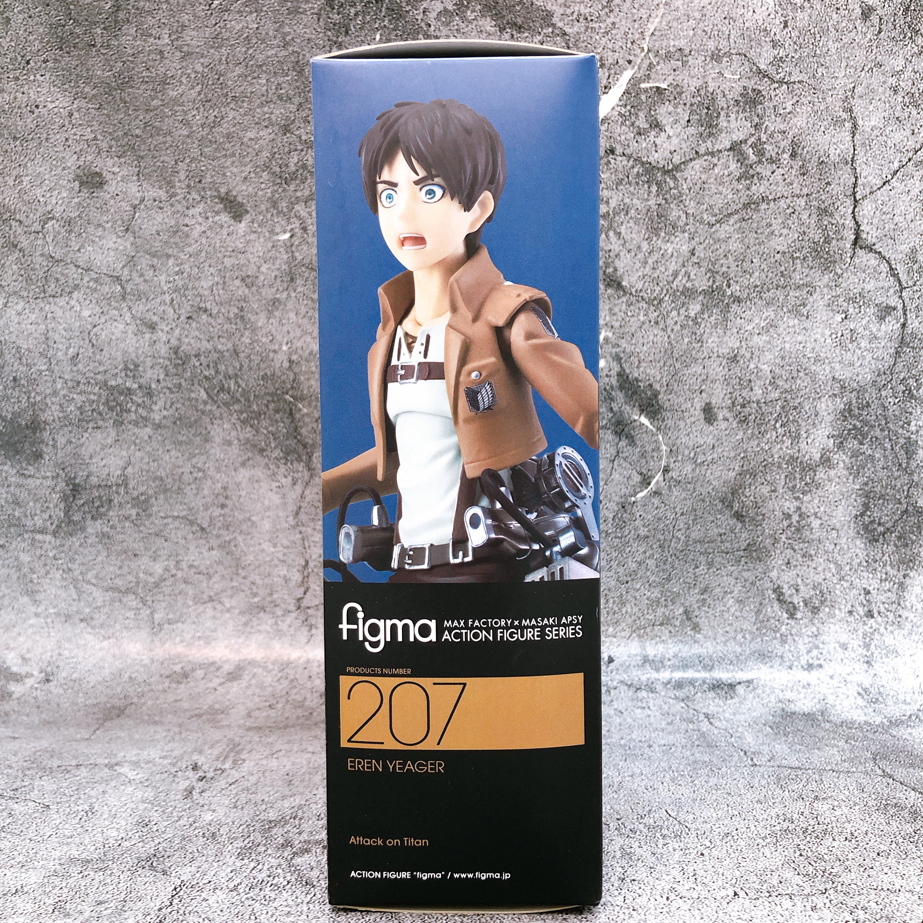 Attack on Titan Eren Jeager figma 207 Action Figure Max Factory Japan AUTHENTIC