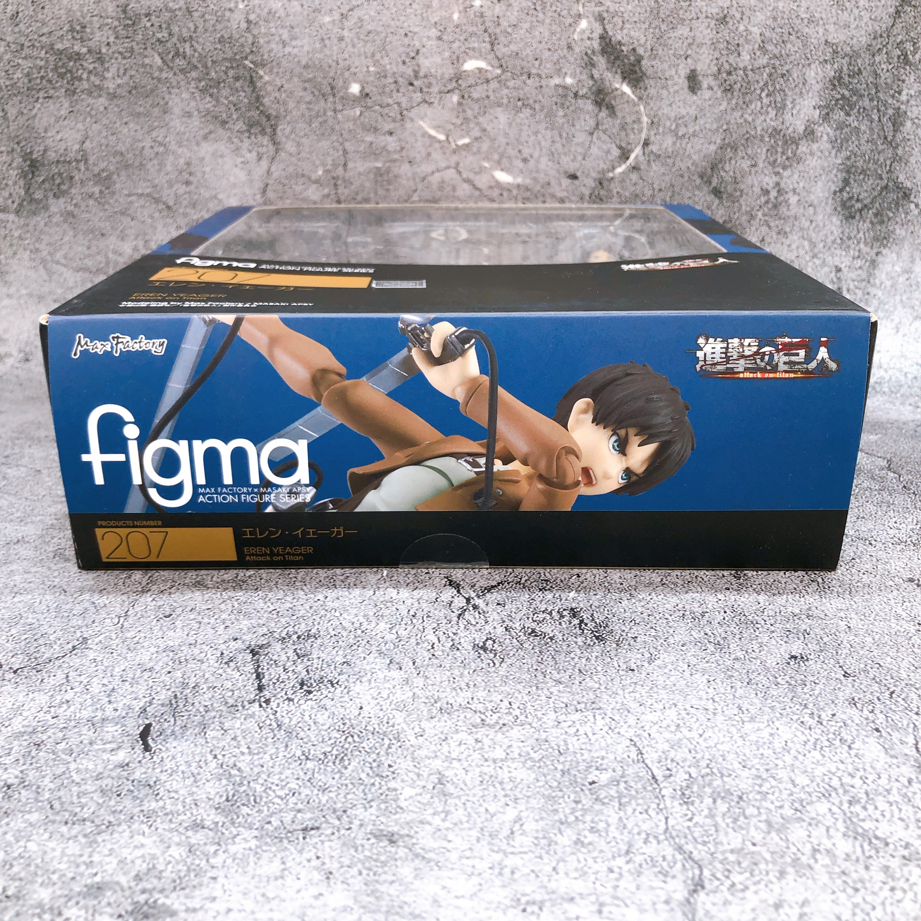 Attack on Titan Eren Jeager figma 207 Action Figure Max Factory Japan AUTHENTIC