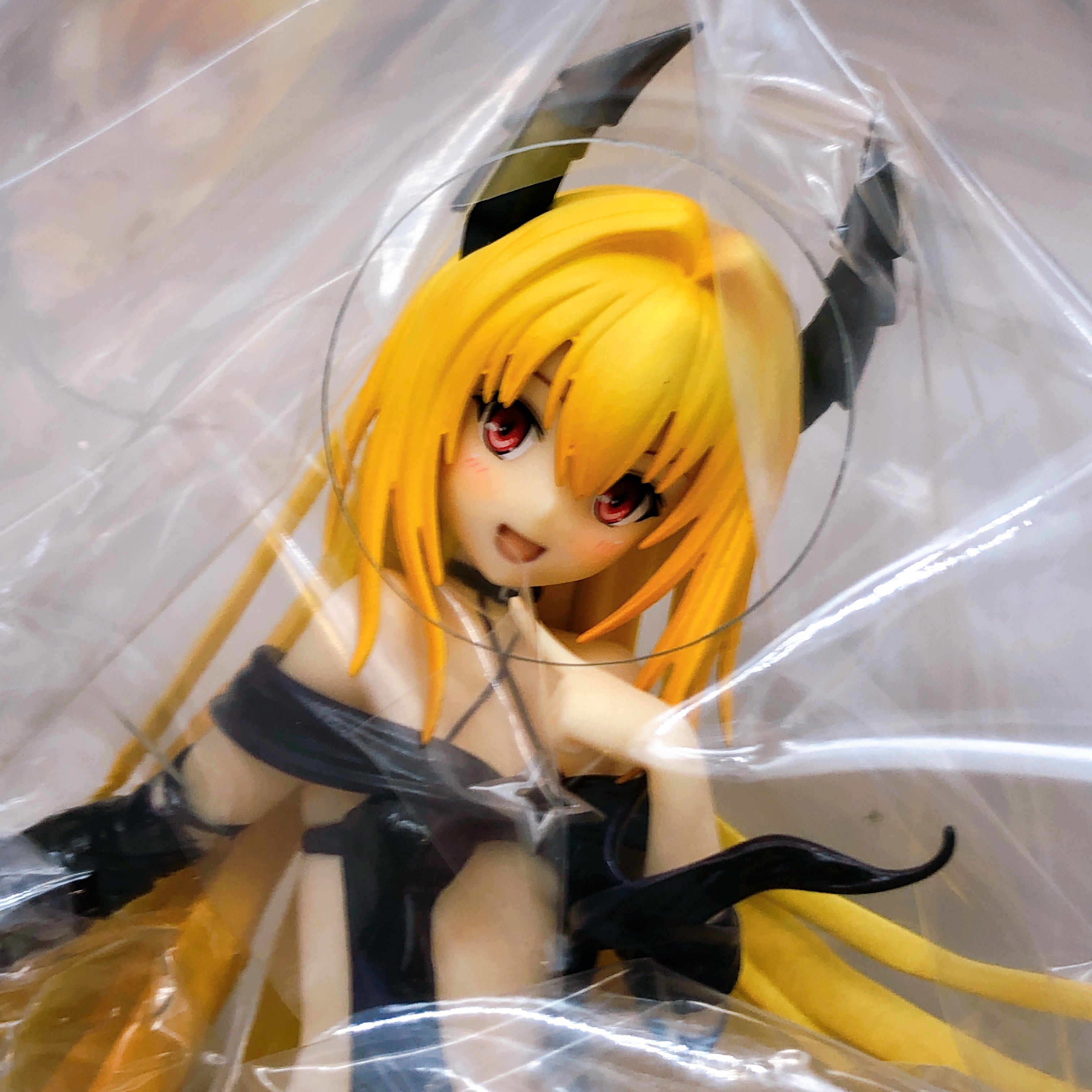 To Love Ru Darkness Golden Darkness Trans Darkness 1/8 Scale Figure Aquamarine