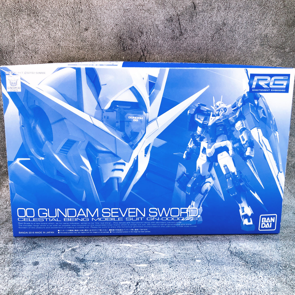 RG 1/144 00 Gundam Seven Sword GN-0000/7S Model Kit 15+ Premium Bandai Japan NEW