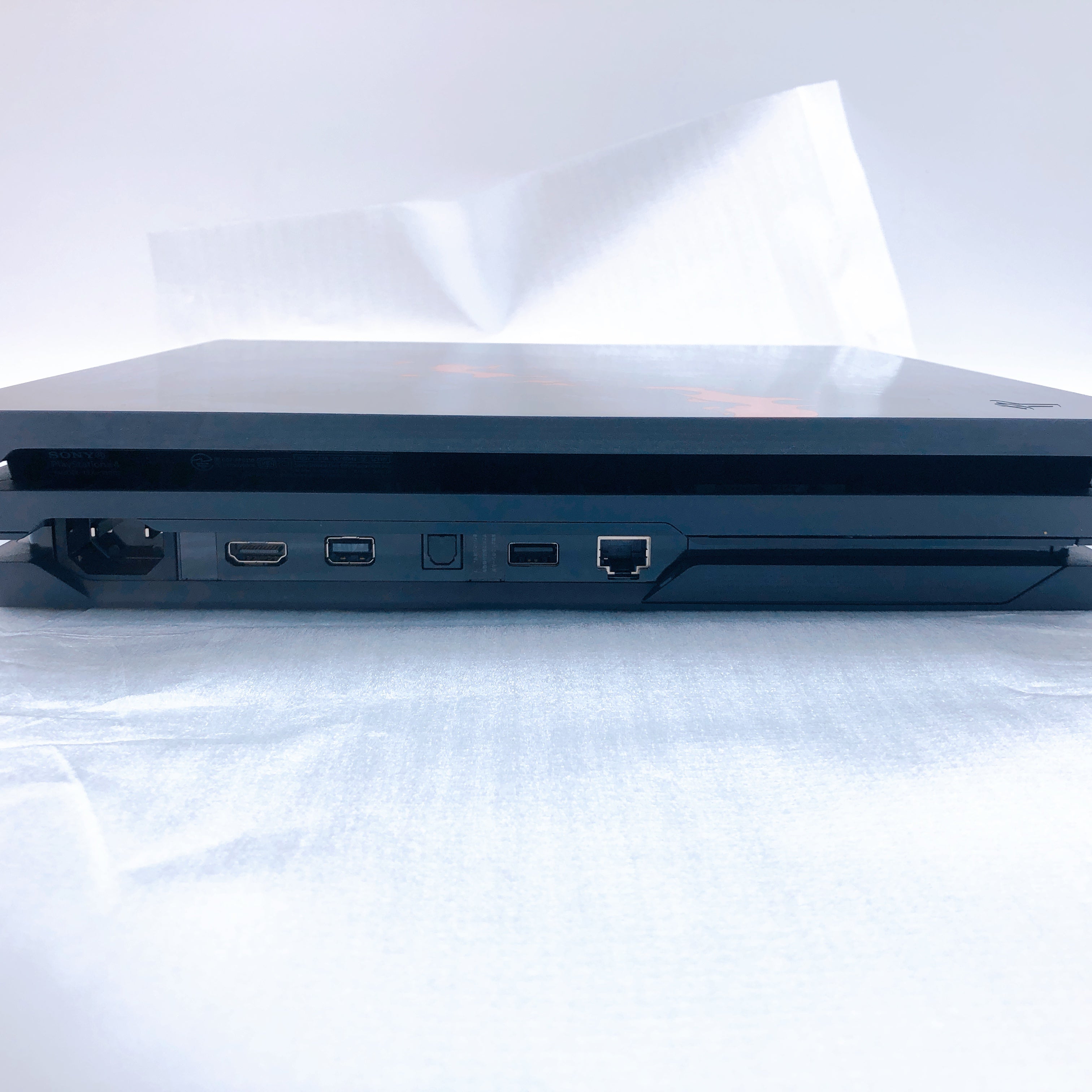 PlayStation 4 Pro Monster Hunter World Rathalos Liolaeus Edition 1TB PS4 Console