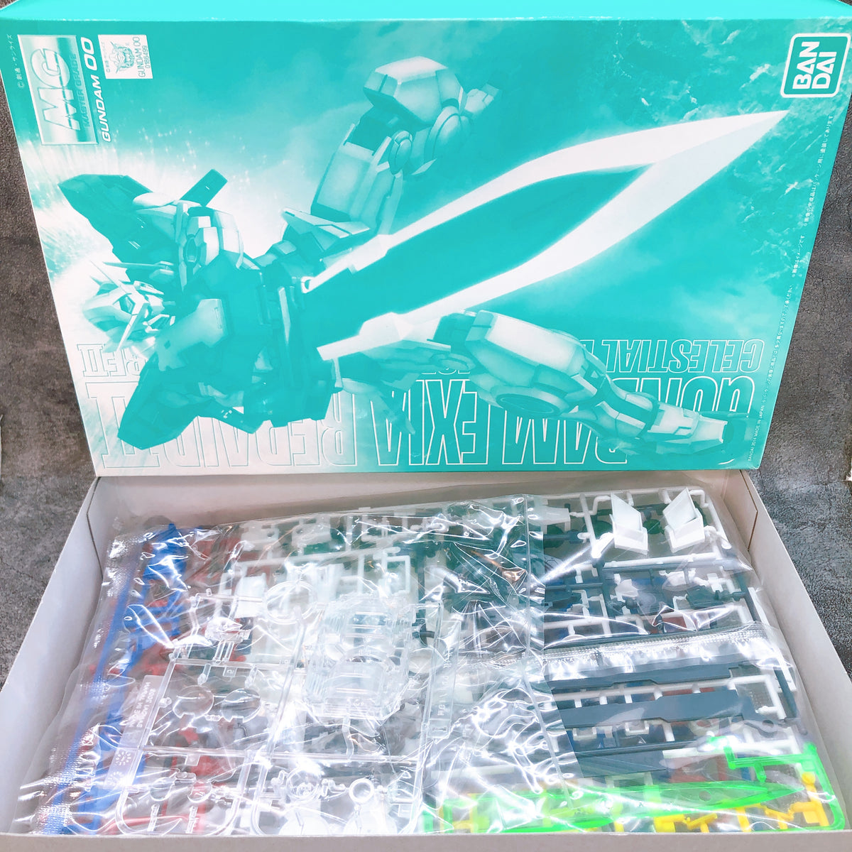 MG 1/100 Gundam Exia Repair II GN-001REII Model Kit 15+ Premium Bandai Japan NEW