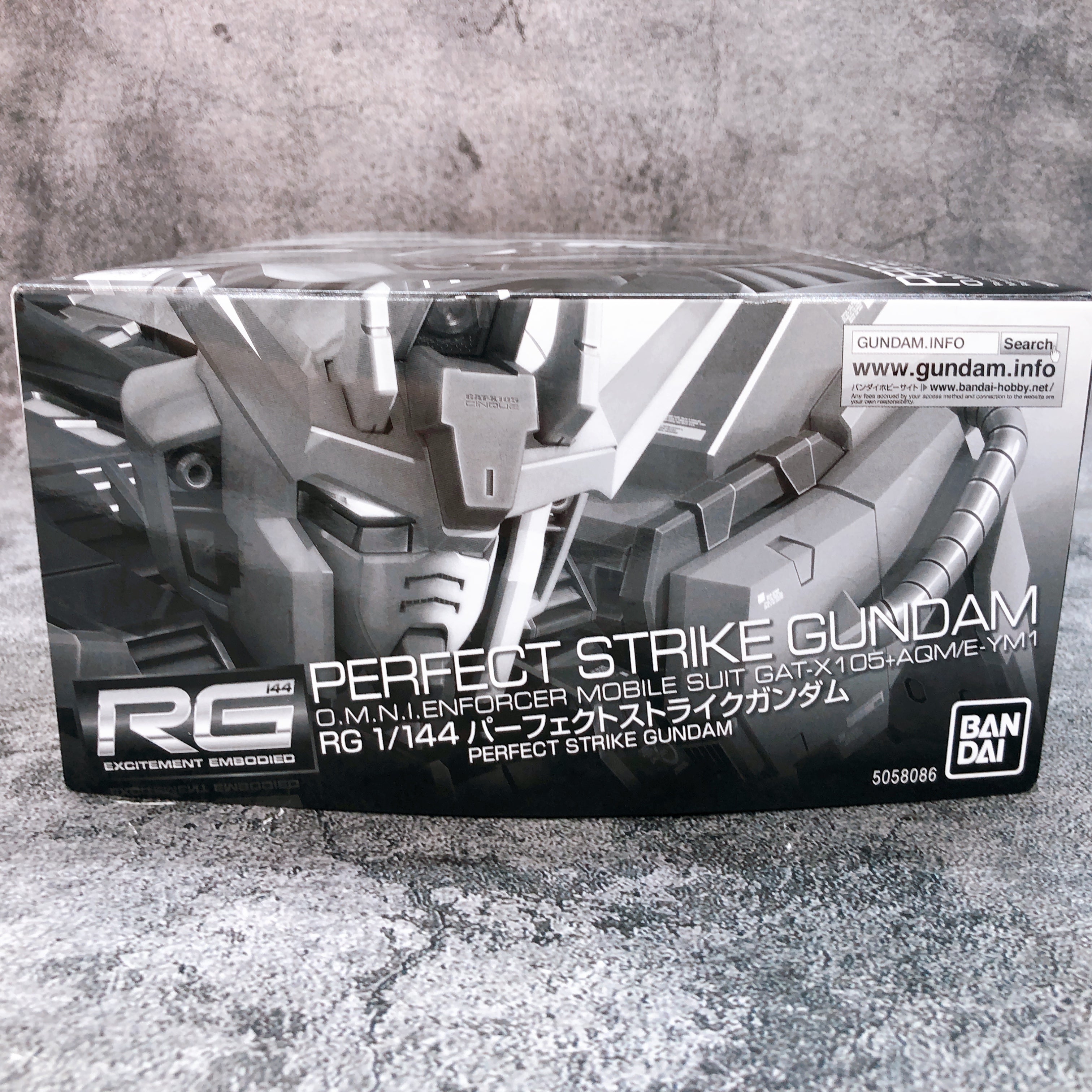RG 1/144 Perfect Strike Gundam Gundam SEED Model kit Premium Bandai Japan NEW
