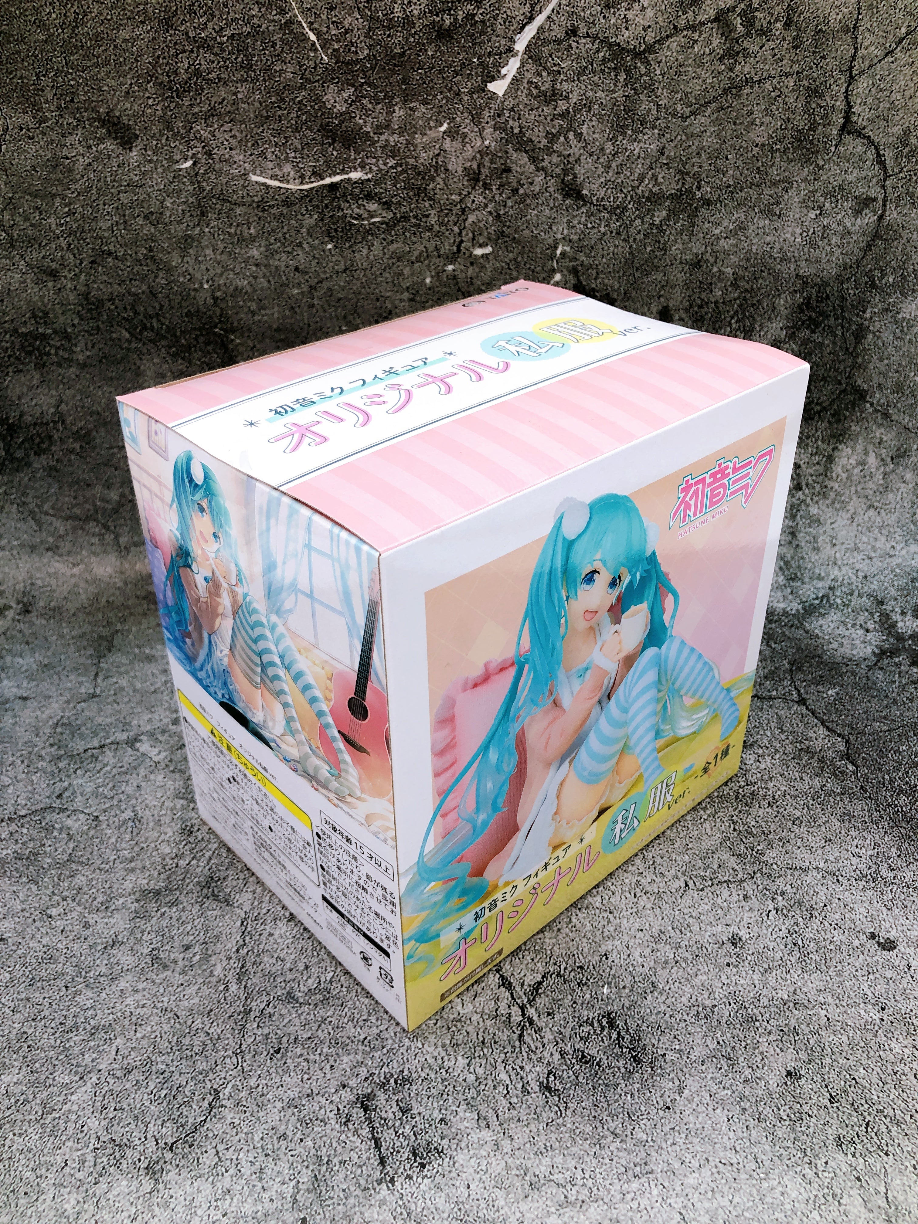 Hatsune Miku Original Plain Clothesver. Normal Color Figure Taito Japan
