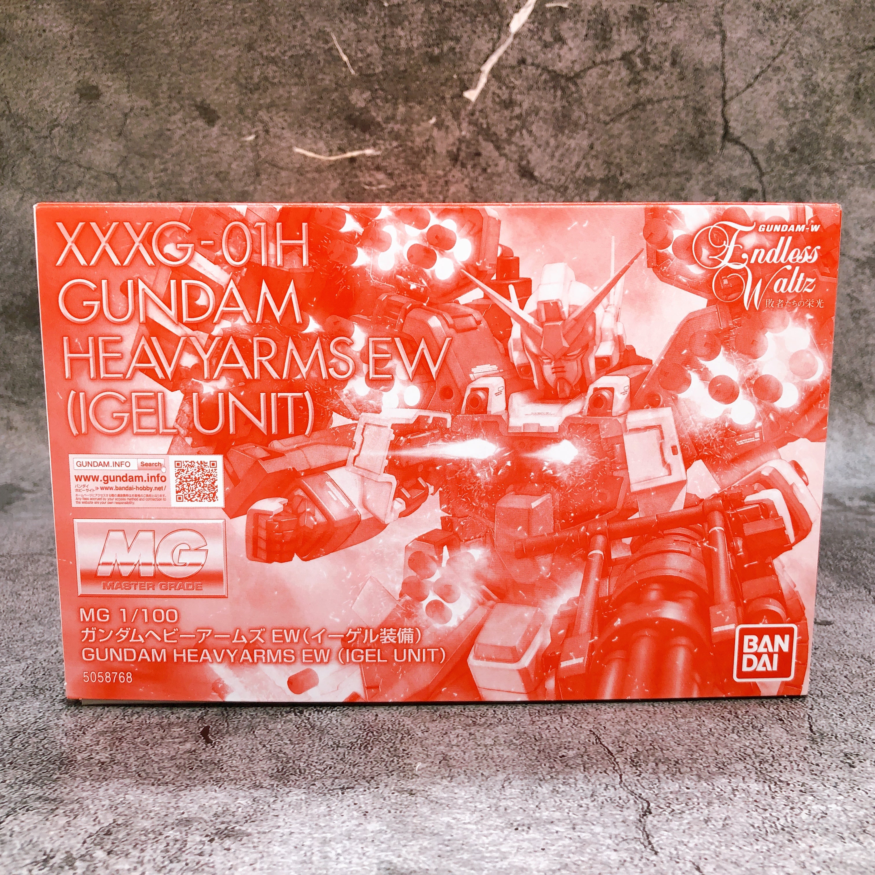 MG 1/100 Gundam Heavyarms EW IGEL UNIT XXXG-01H Model Kit 15+ Premium Bandai NEW