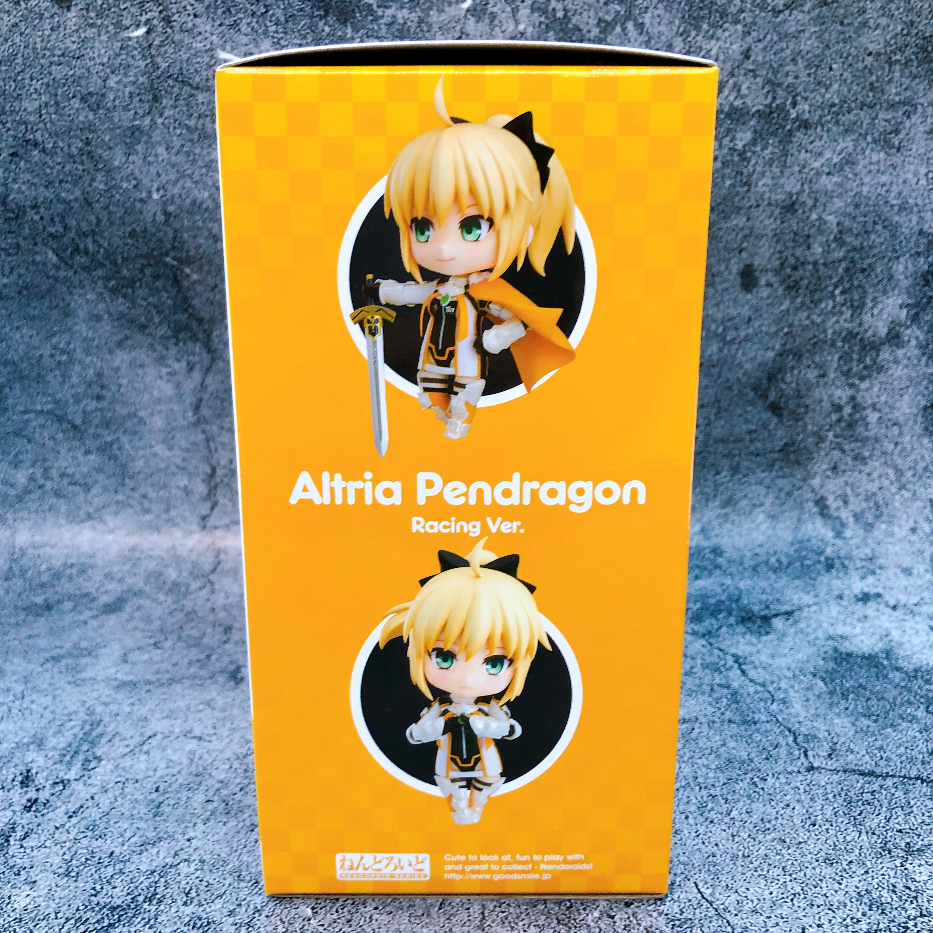GOOD SMILE RACING & TYPE-MOON RACING Artoria Racing Ver. Nendoroid 1177 15+