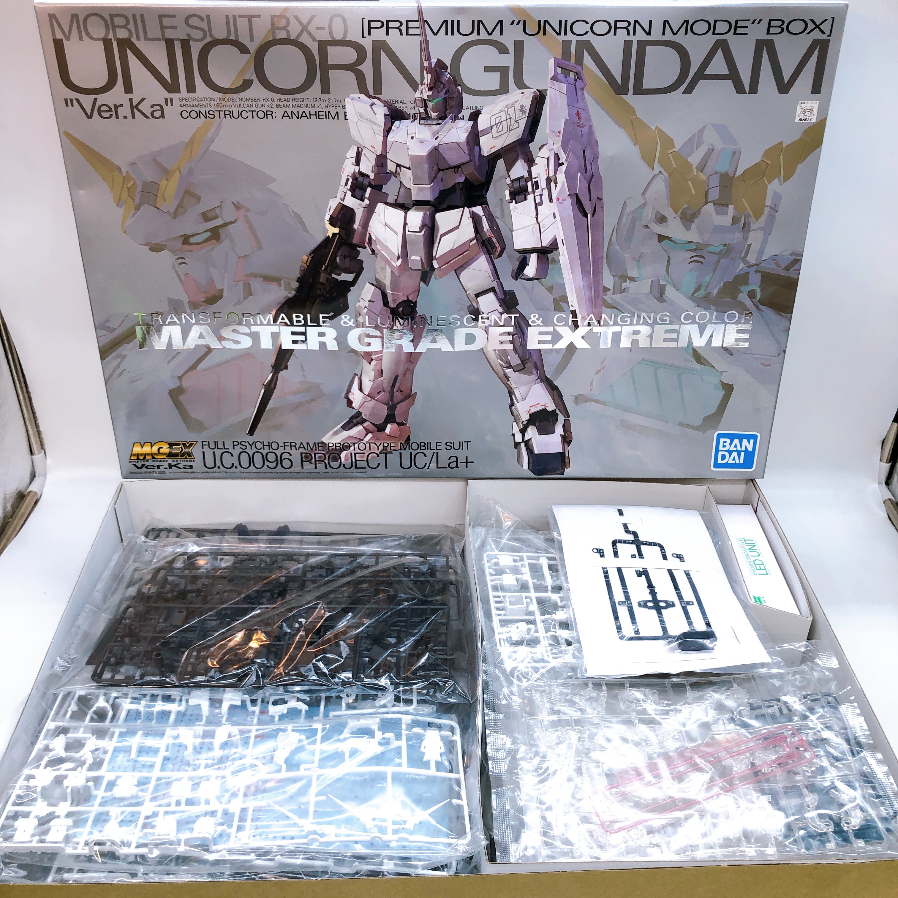 MGEX 1/100 Unicorn Gundam Ver.Ka Premium Unicorn Mode Box Kit Bandai Japan NEW