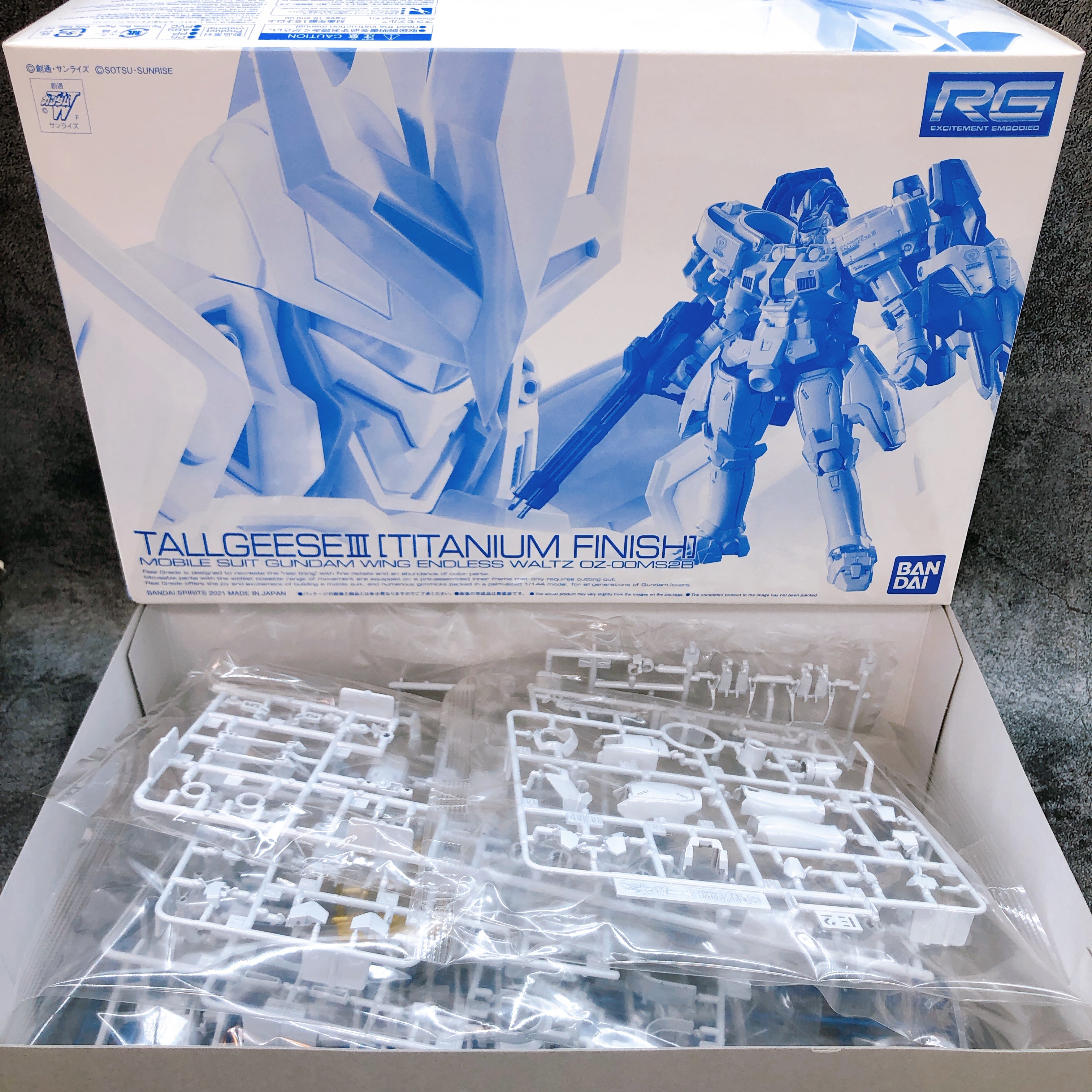 RG 1/144 Tallgeese III Titanium Finish Gundam W Model Kit Premium Bandai Japan