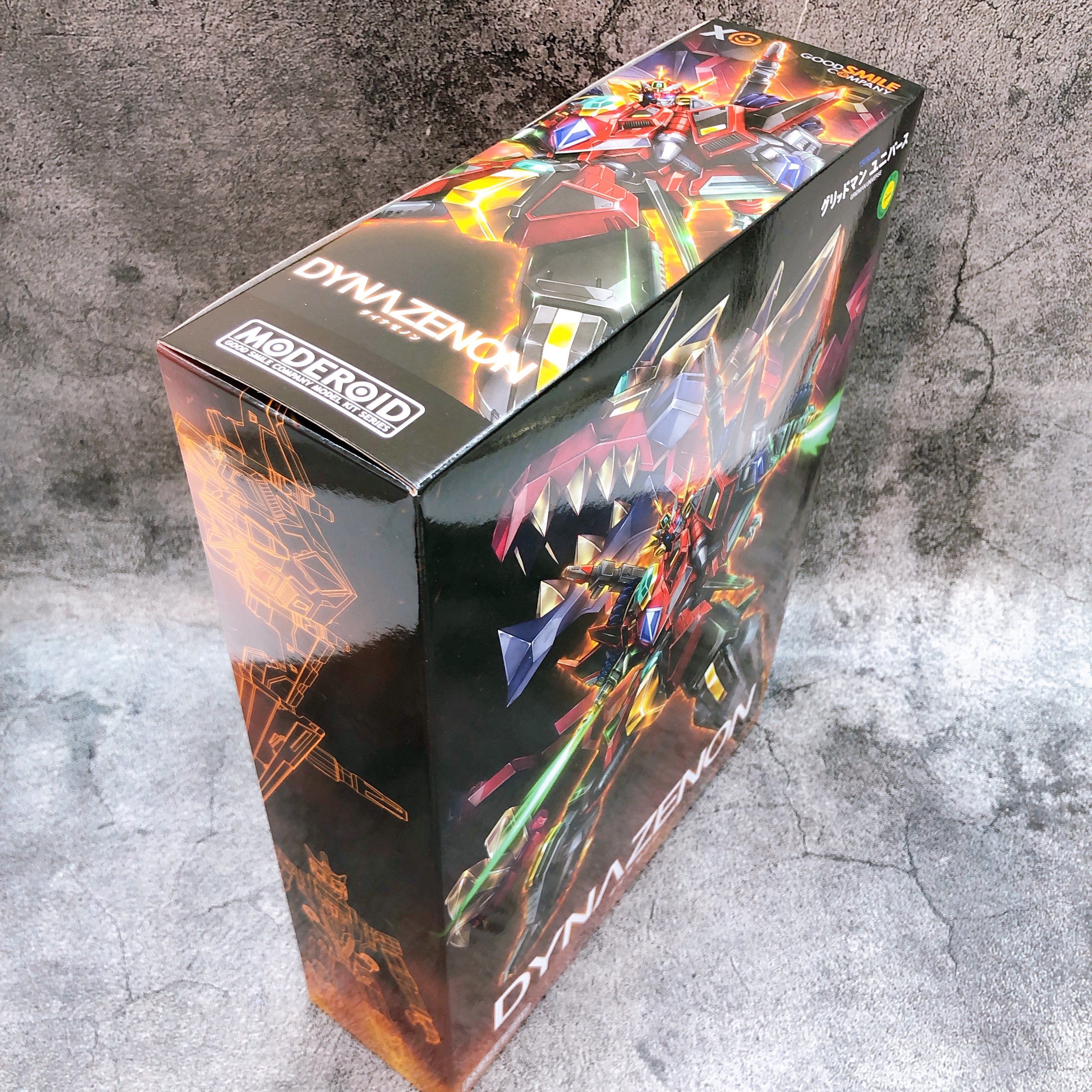 MODEROID Gridman Universe DYNAZENON Plastic Model Kit Good Smile Company Sealed