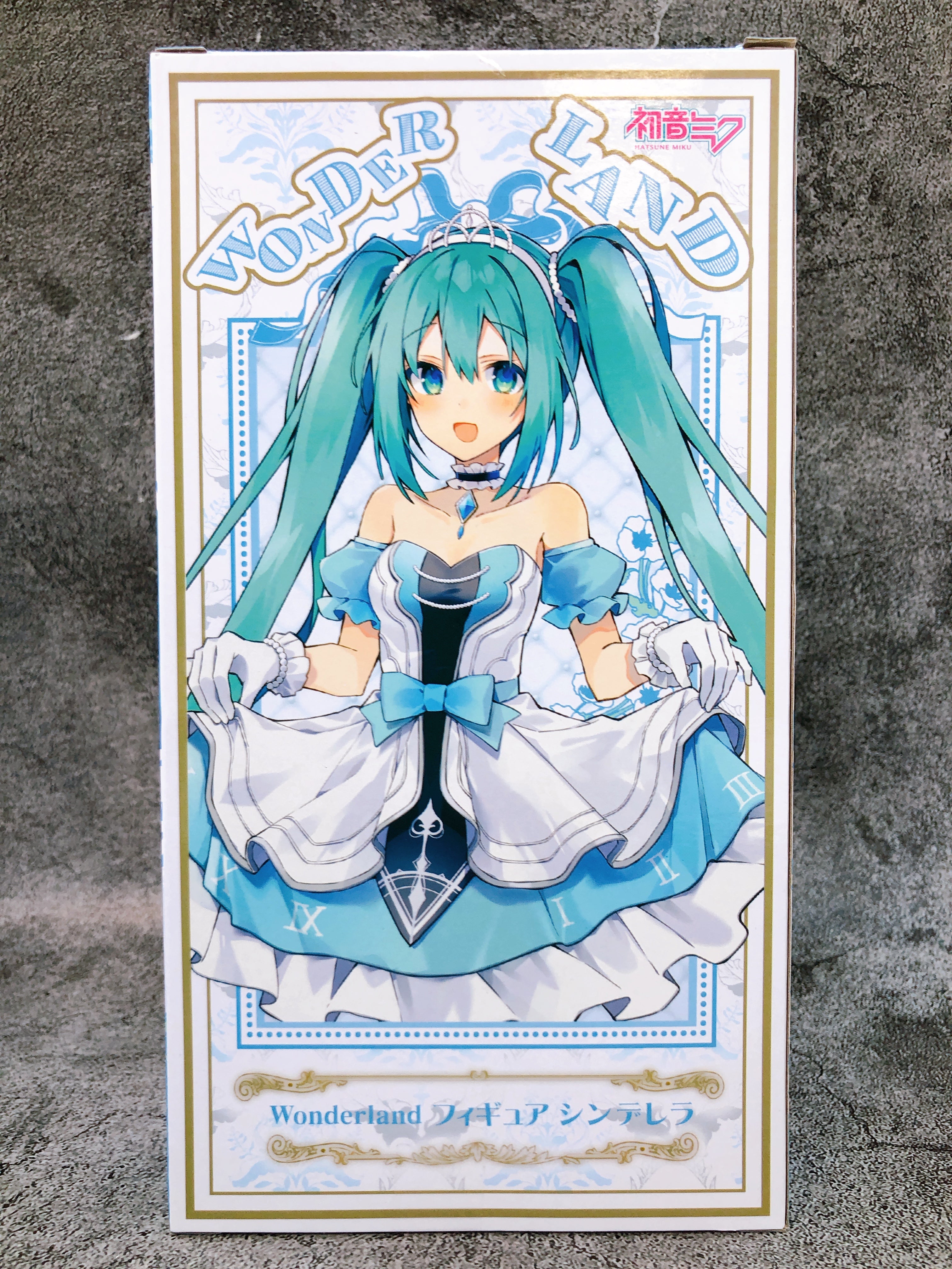 Hatsune Miku Wonderland Figure Cinderella Figure Taito Japan FASTSHIP AUTHENTIC