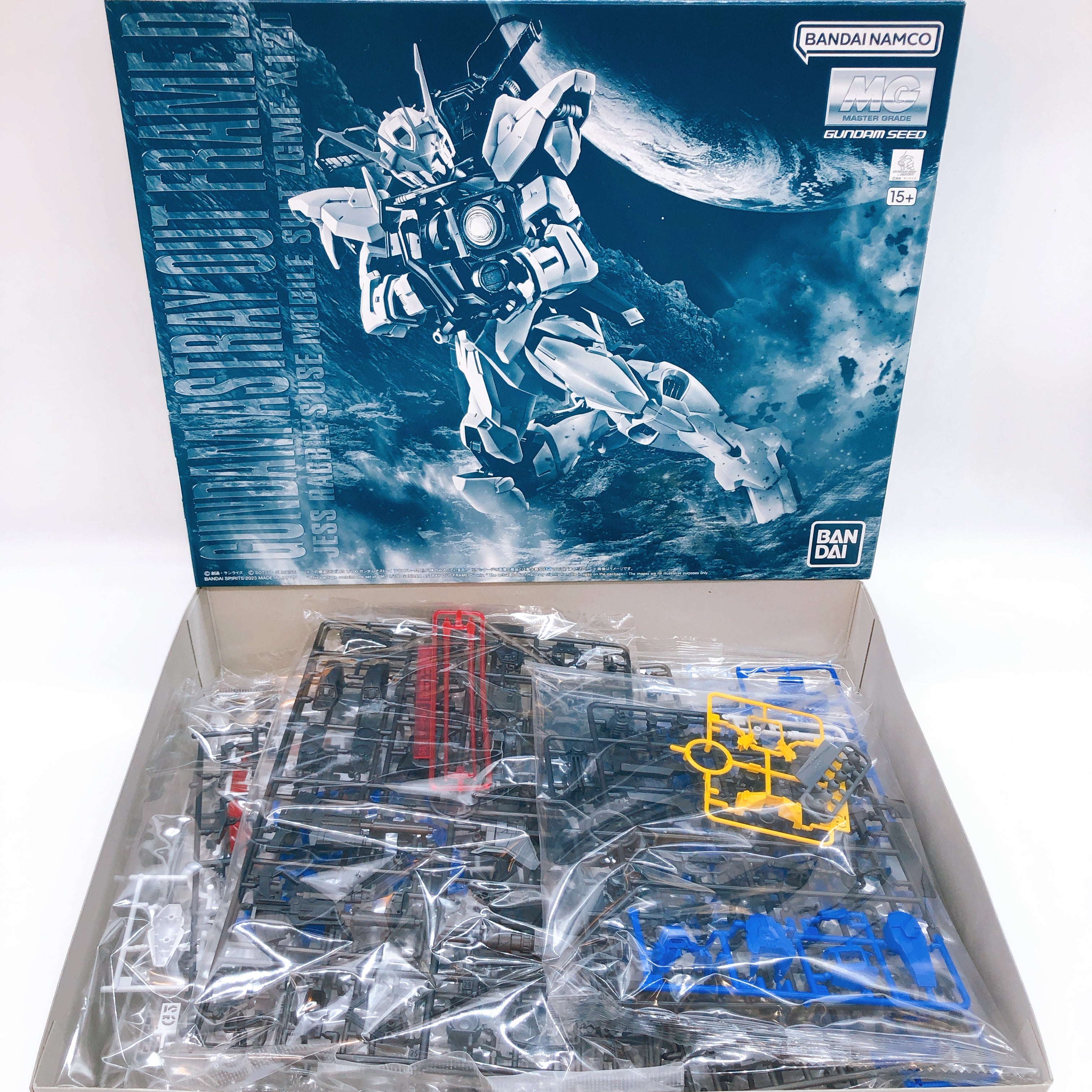 MG 1/100 Gundam Astray Out Frame D Model Kit 15+ Premium Bandai Japan FASTSHIP
