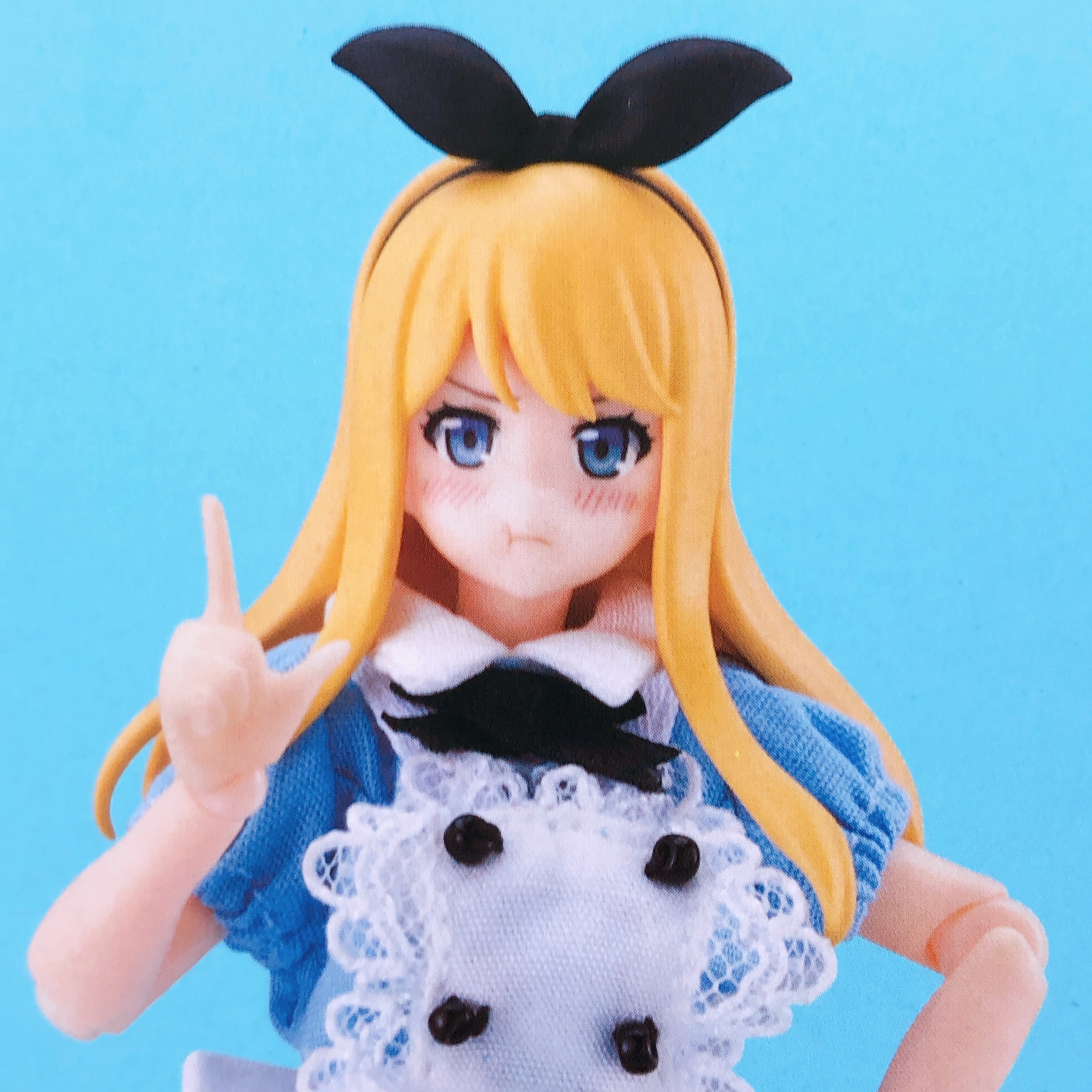 figma Styles 598 Female Body Alice with Dress + Apron Outfit Action Figure