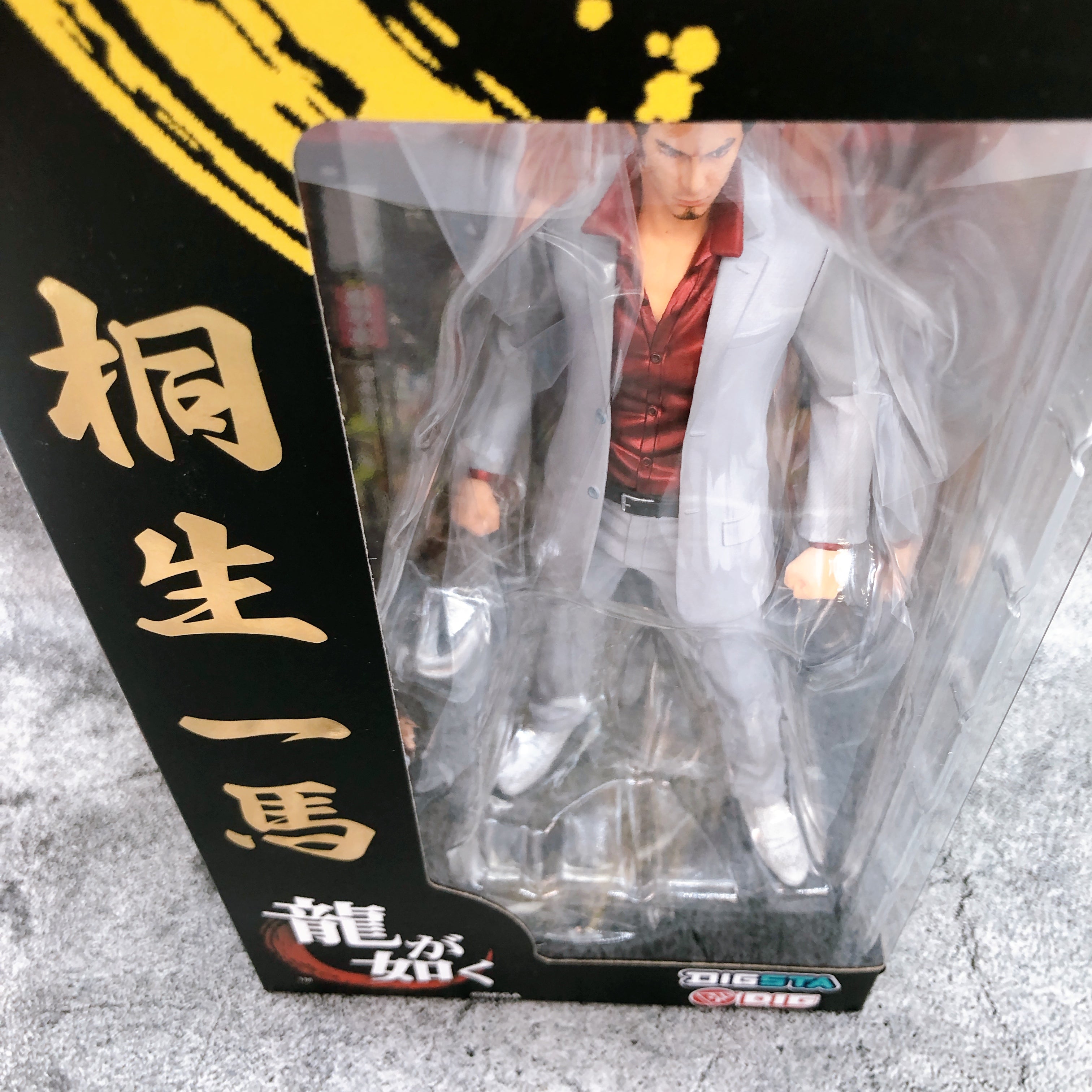 Yakuza Kazuma Kiryu Figure Digsta Non Scale Japan Sealed FASTSHIP