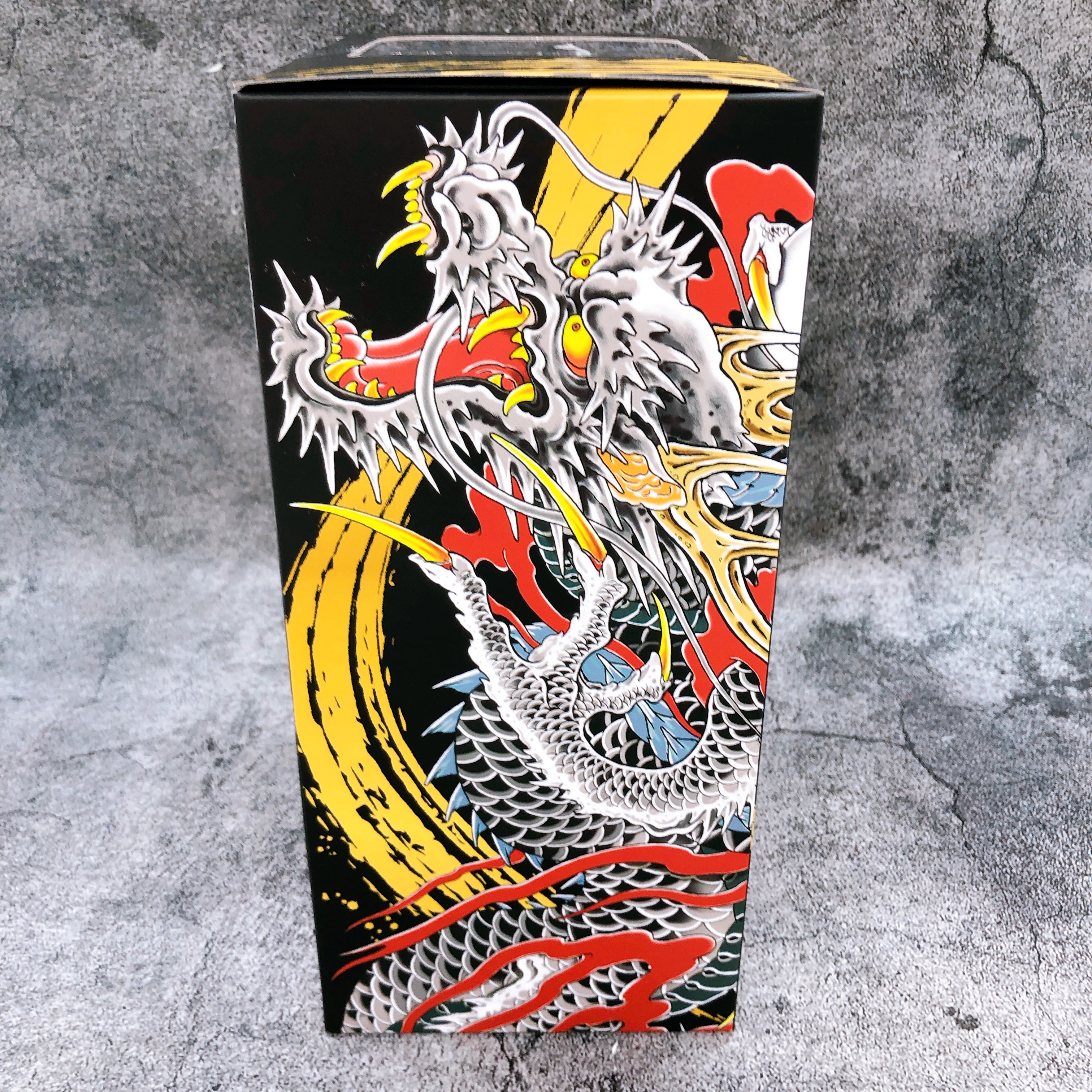 Yakuza Kazuma Kiryu Figure Non Scale Digsta Japan AUTHENTIC Sealed Like a Dragon