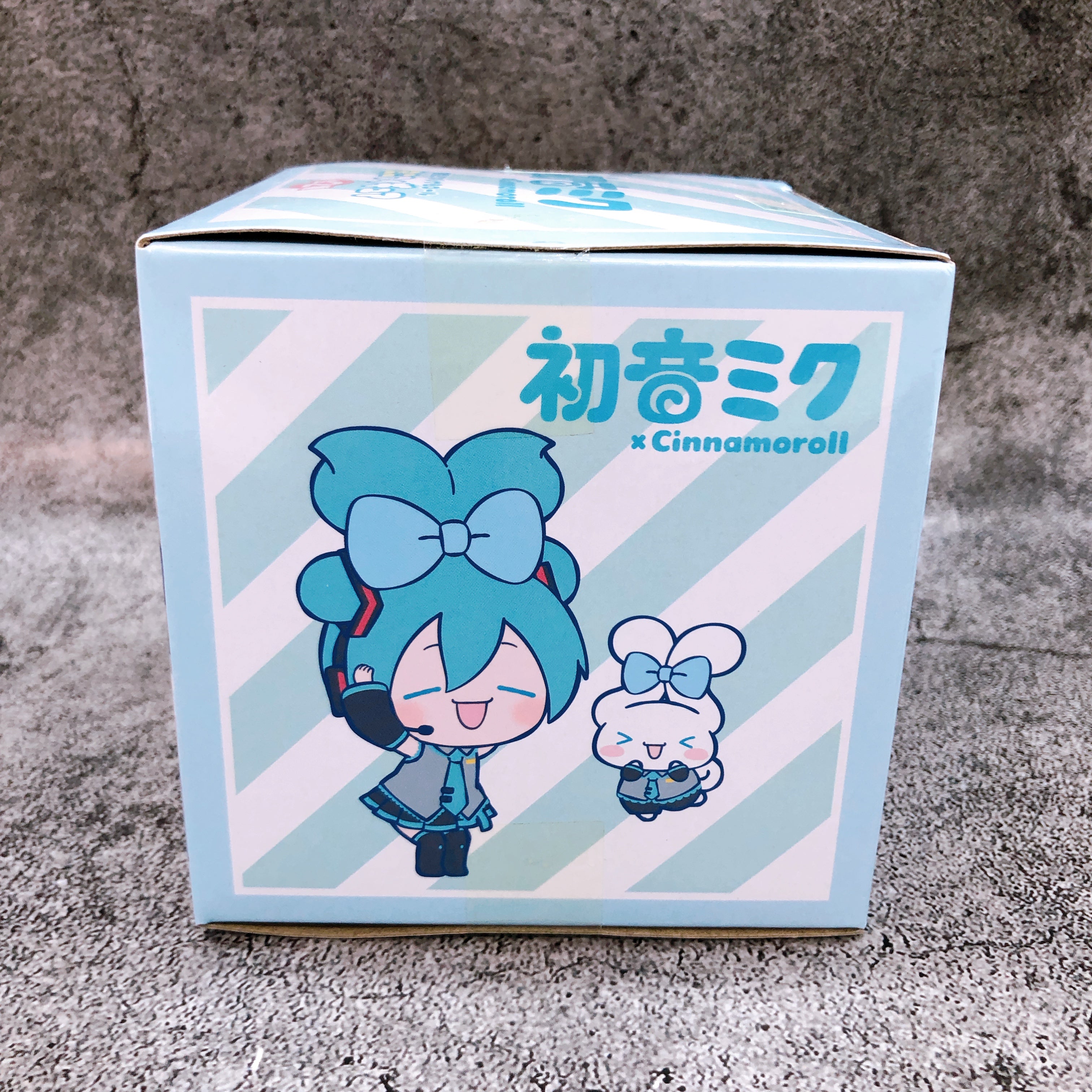 Hatsune Miku Hair Buns X Cinnamoroll Mini Figure SEGA Japan AUTHENTIC NEW 15+