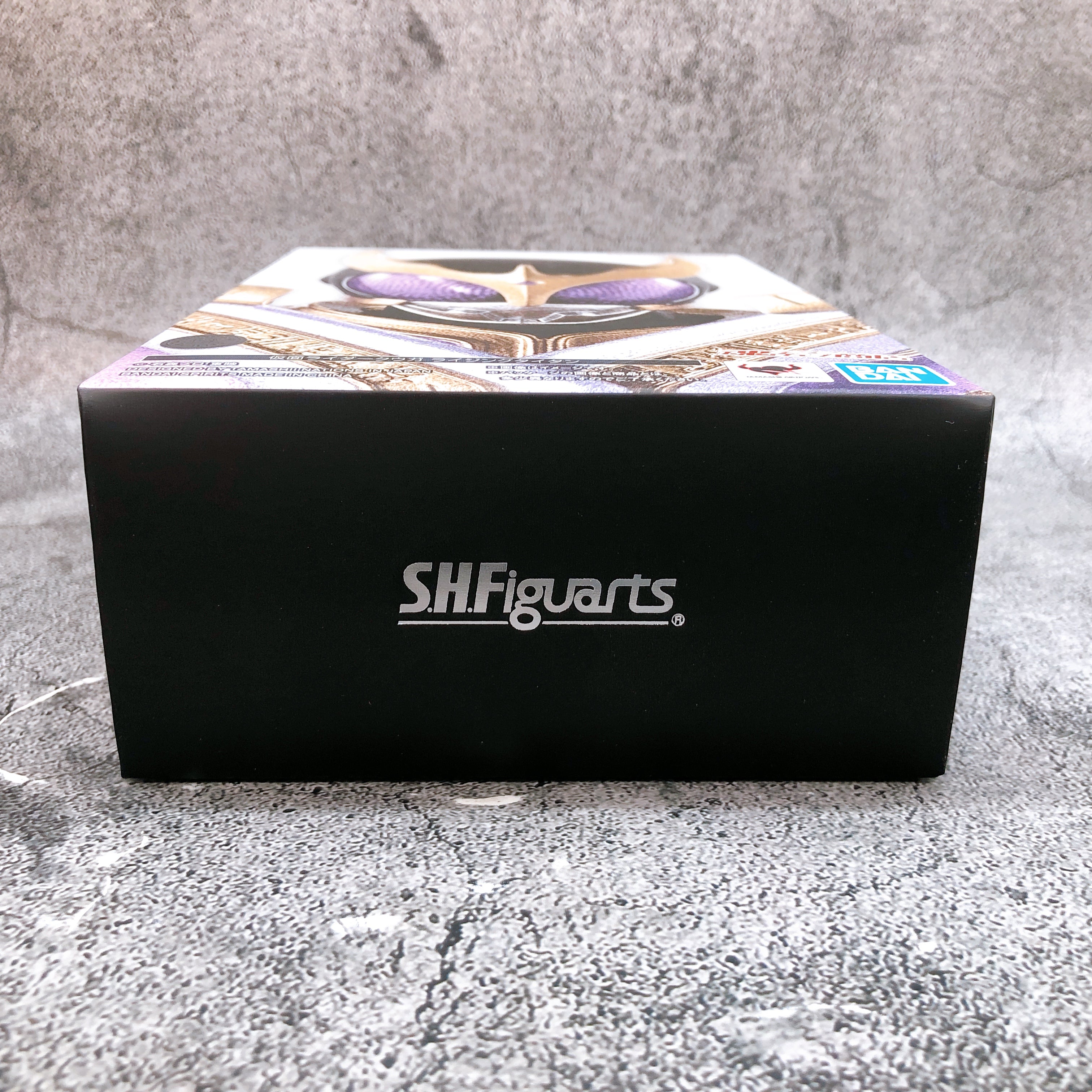 Kamen Rider Kuuga Rising Titan S.H.Figuarts Shinkocchou Seihou Action Figure