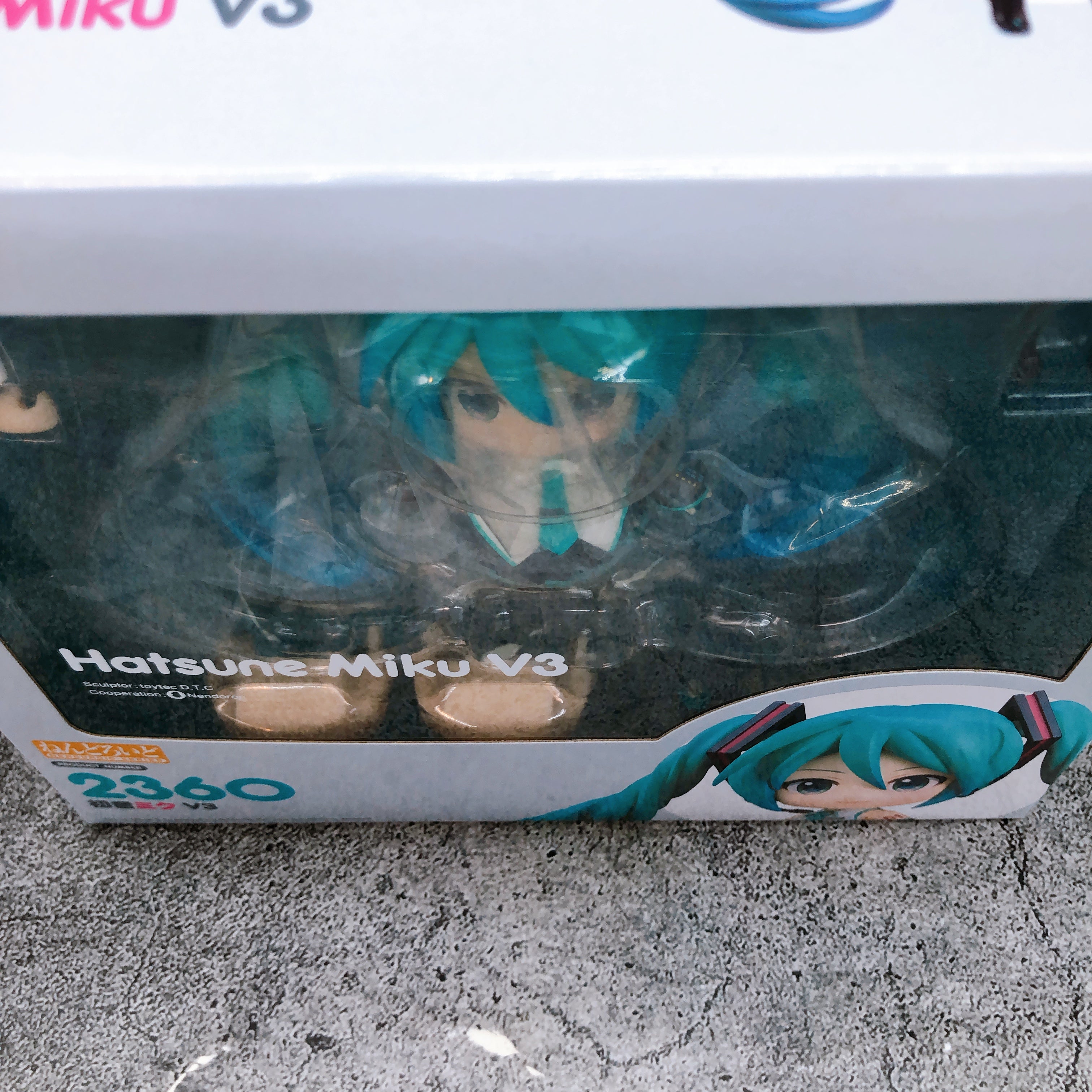 Hatsune Miku V3 Vocaloid Nendoroid 2360 Action Figure Good Smile Japan NEW