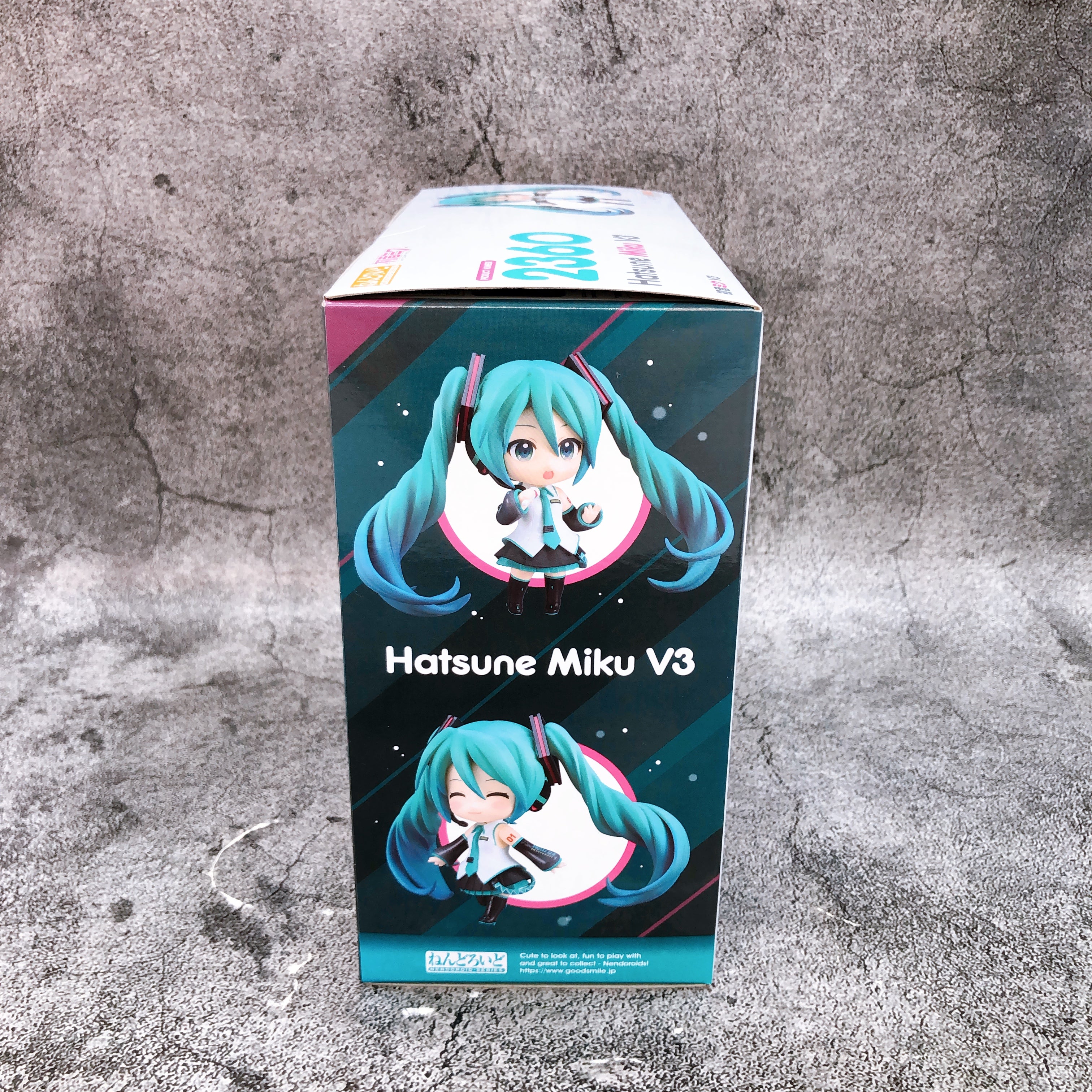 Hatsune Miku V3 Vocaloid Nendoroid 2360 Action Figure Good Smile Japan NEW