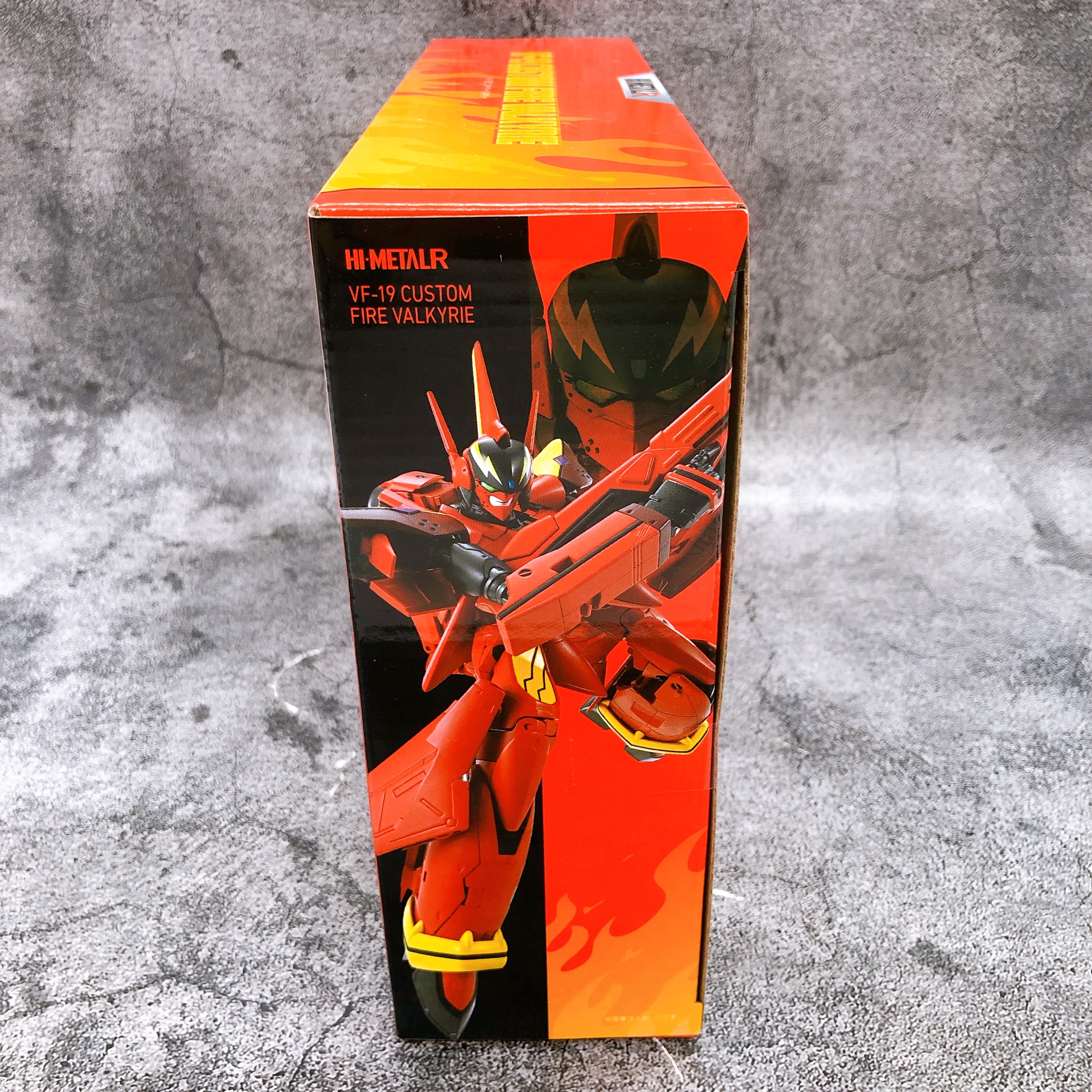 Macross 7 VF-19 Custom Fire Valkyrie Hi-Metal R Action Figure Bandai Japan New