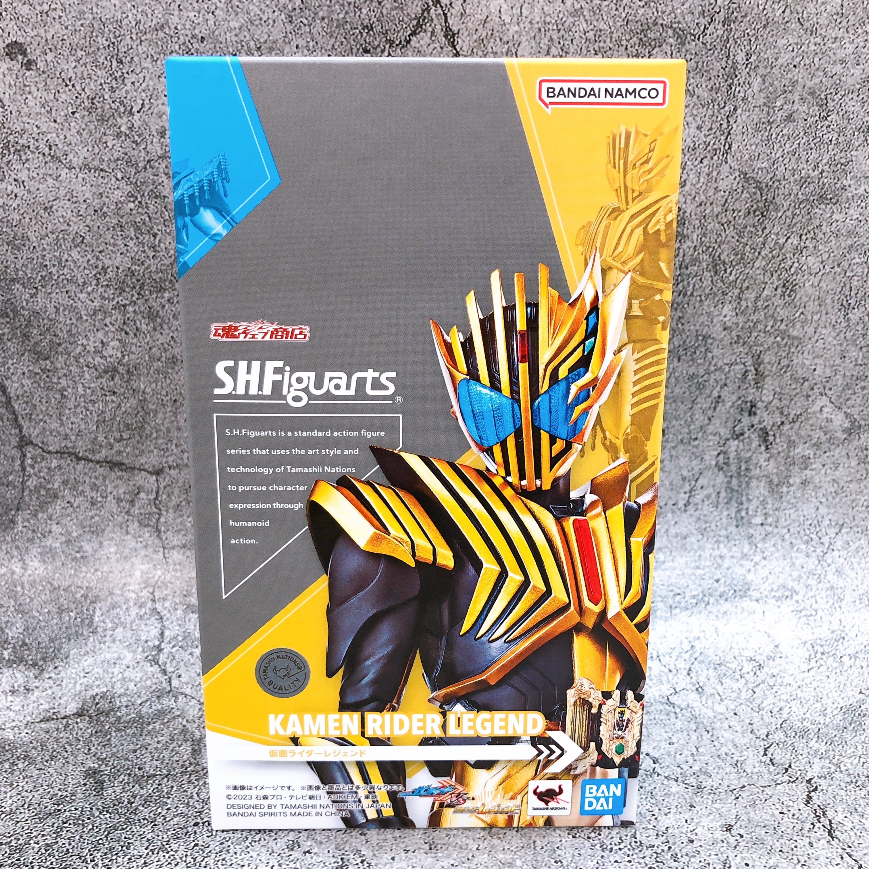 Kamen Rider Legend S.H.Figuarts Kamen Rider Gatchard Bandai Action Figure Japan