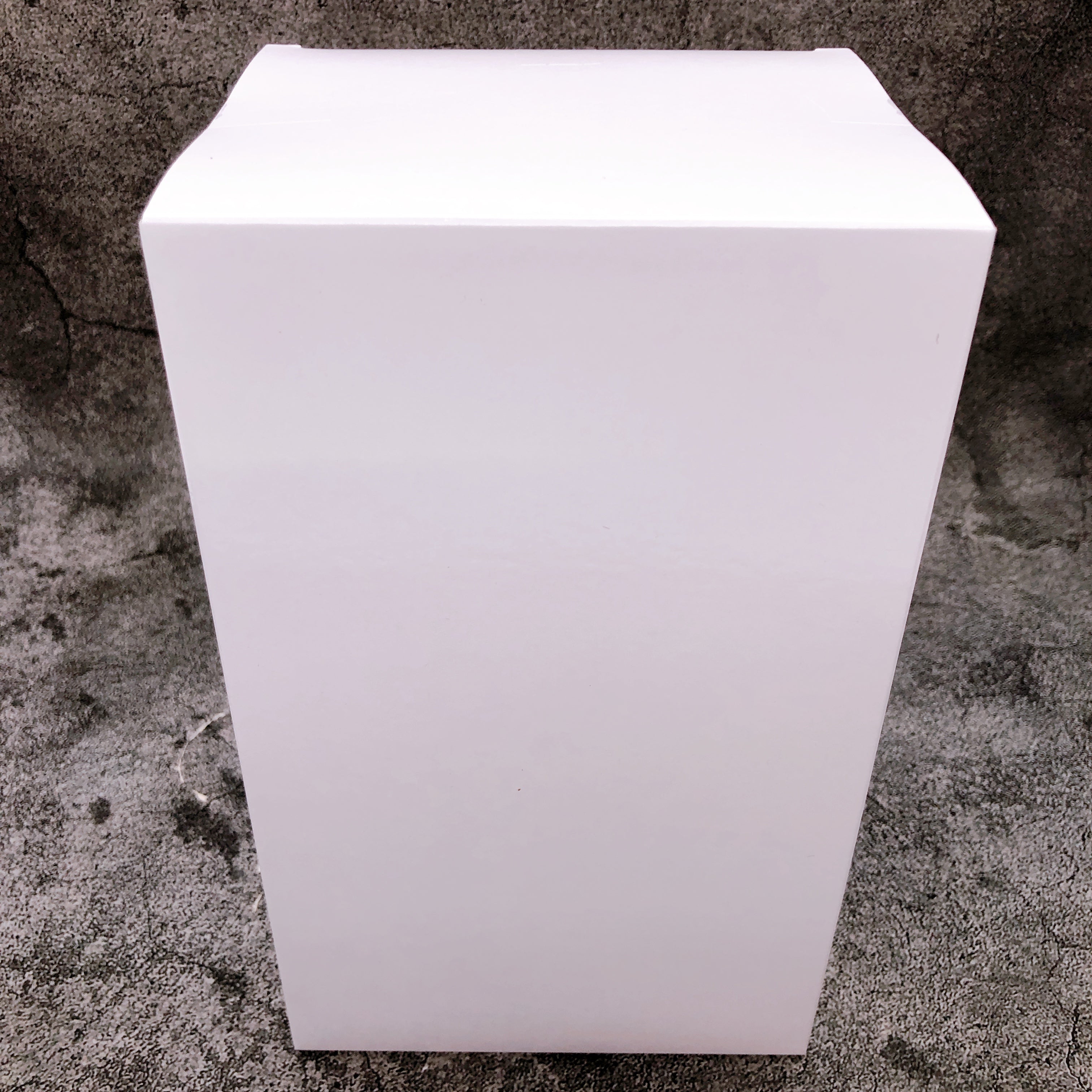 Wandering Witch Elaina Grape Stomping Girl Renewal Taito Limited Coreful New