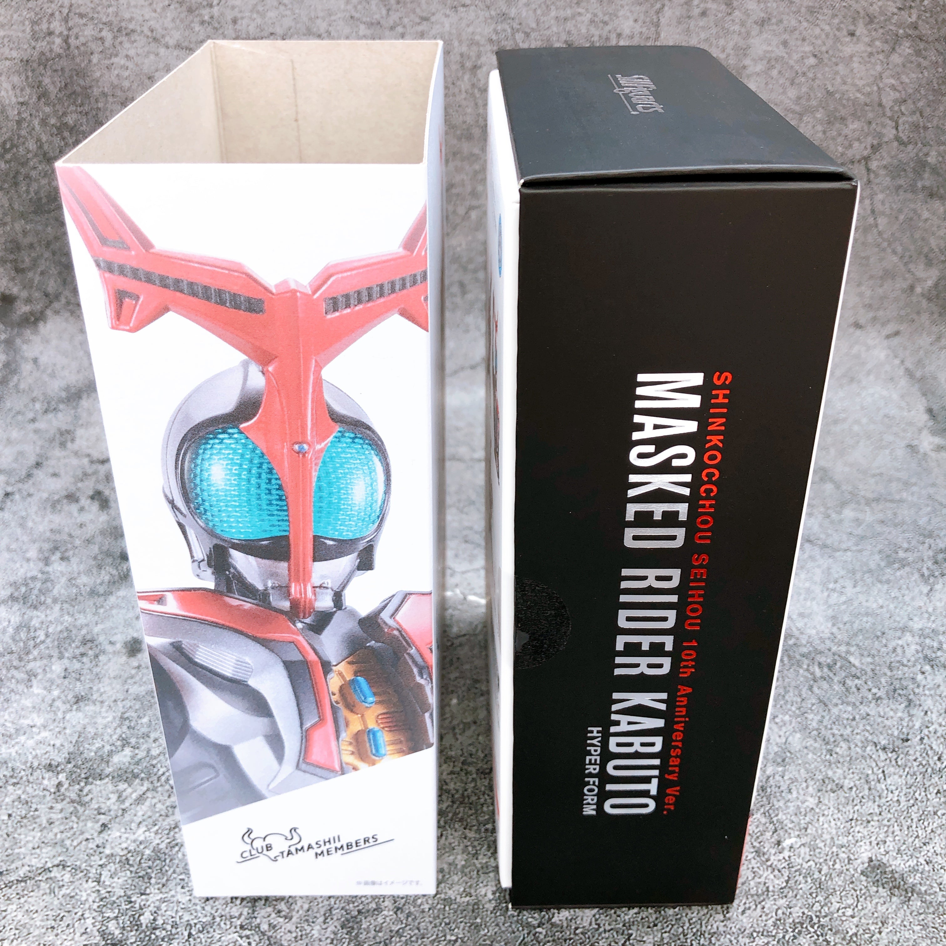 S.H.Figuarts Shinkocchou Seihou Kamen Rider Kabuto Hyper Form 10th Anniv. NEW