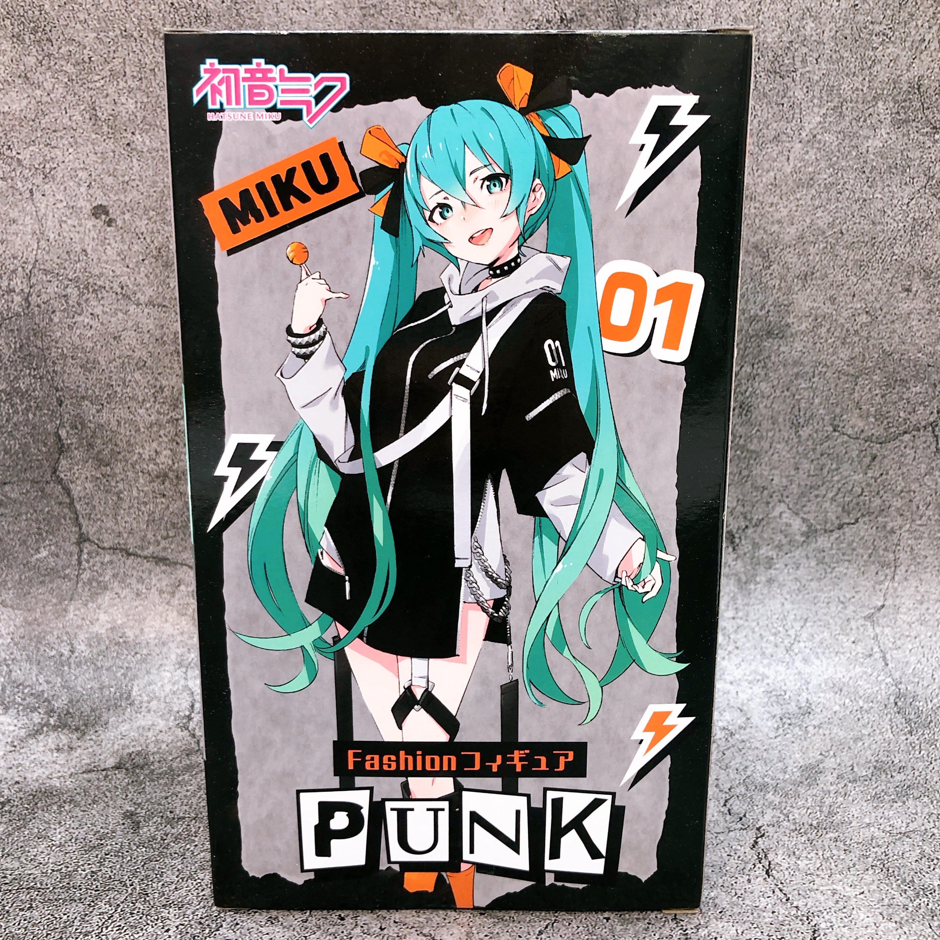Hatsune Miku Fashion Figure Punk Taito Japan Sealed FASTSHIP