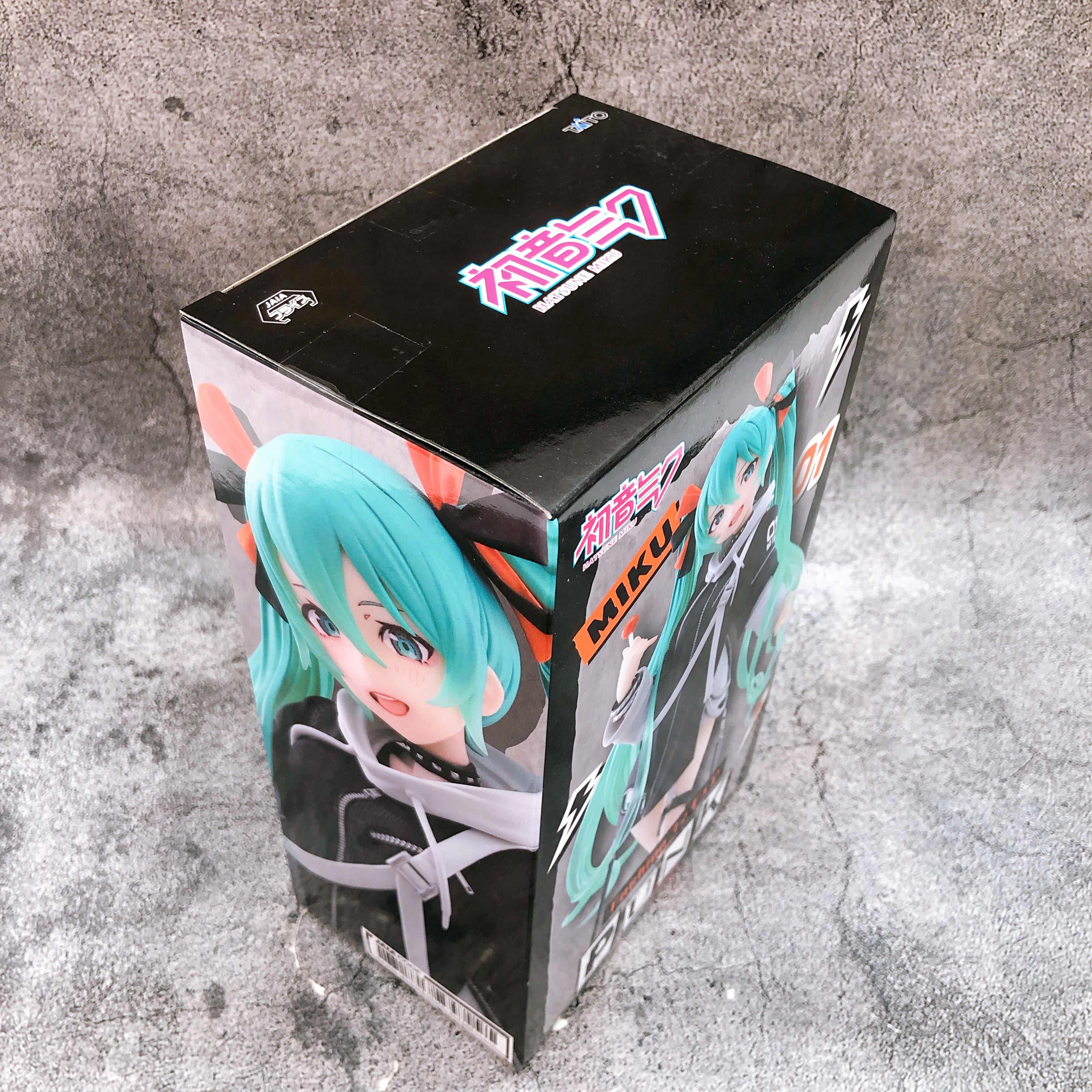 Hatsune Miku Fashion Figure Punk Taito Japan Sealed FASTSHIP