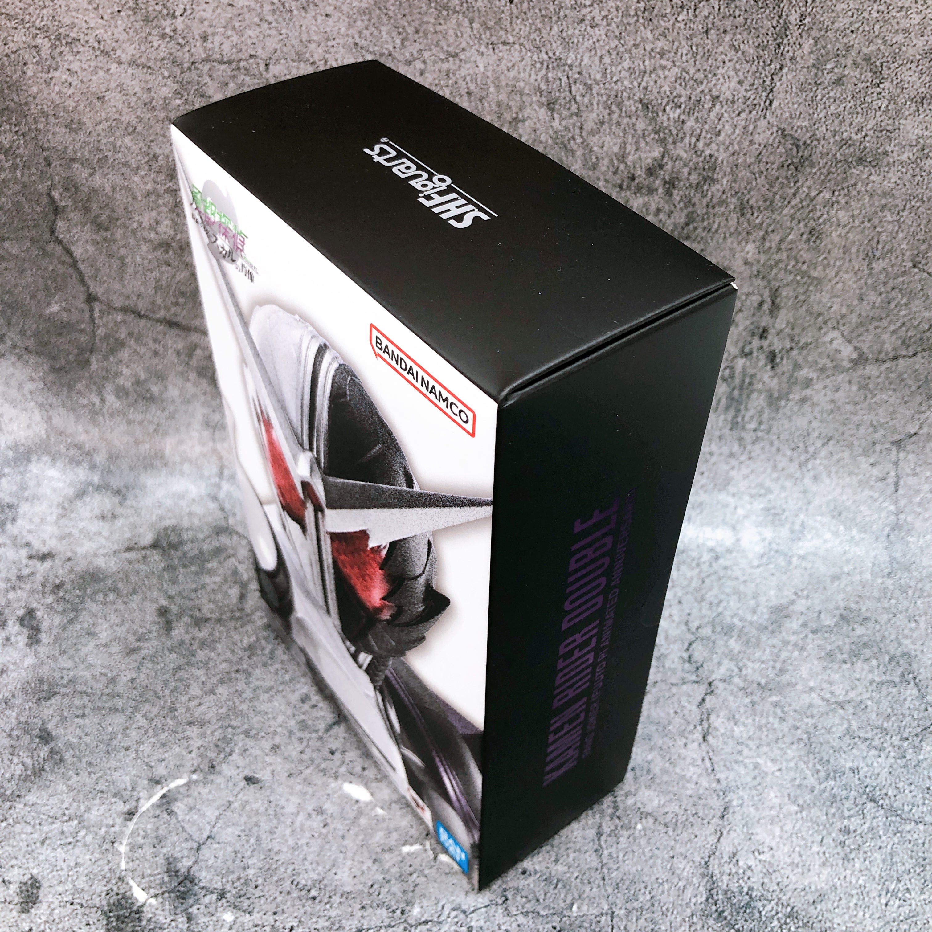 S.H.Figuarts Kamen Rider W Fang Joker Shinkocchou Seihou Fuuto PI Figure Bandai