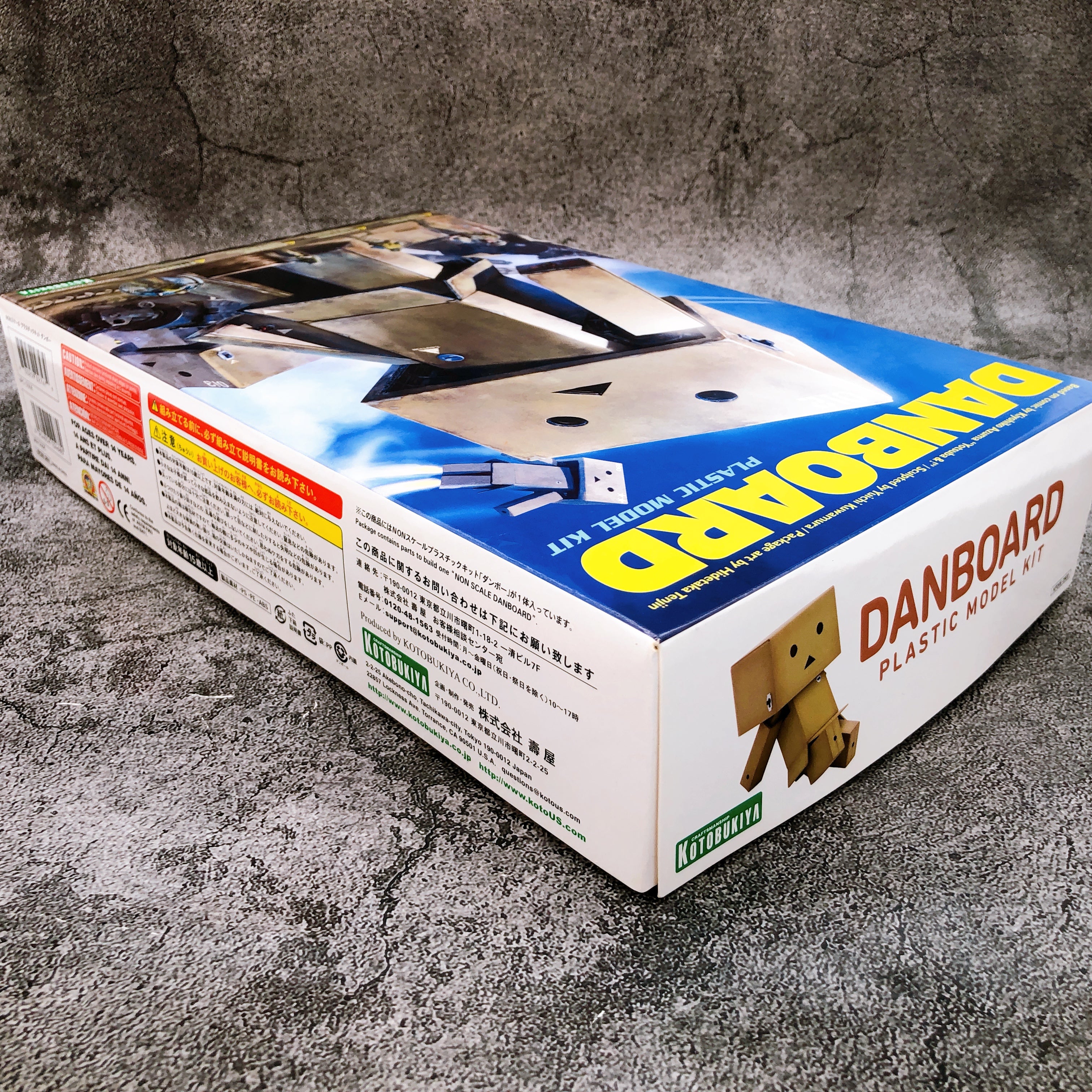 KOTOBUKIYA Yotsuba&! DANBOARD Non Scale Plastic Model Kit Japan NEW FASTSHIP