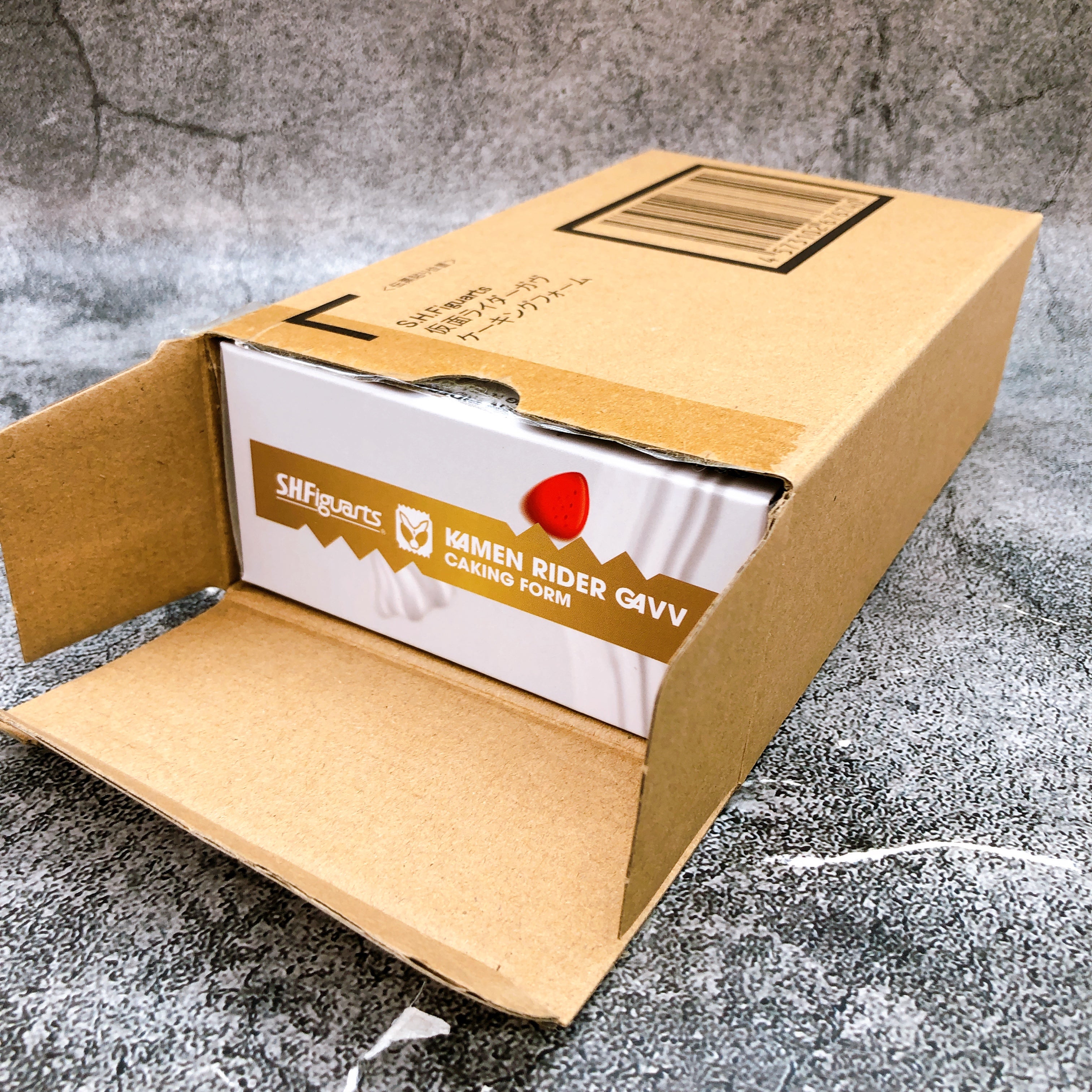 S.H.Figuarts Kamen Rider Gavv Caking Form Action Figure Bandai NEW