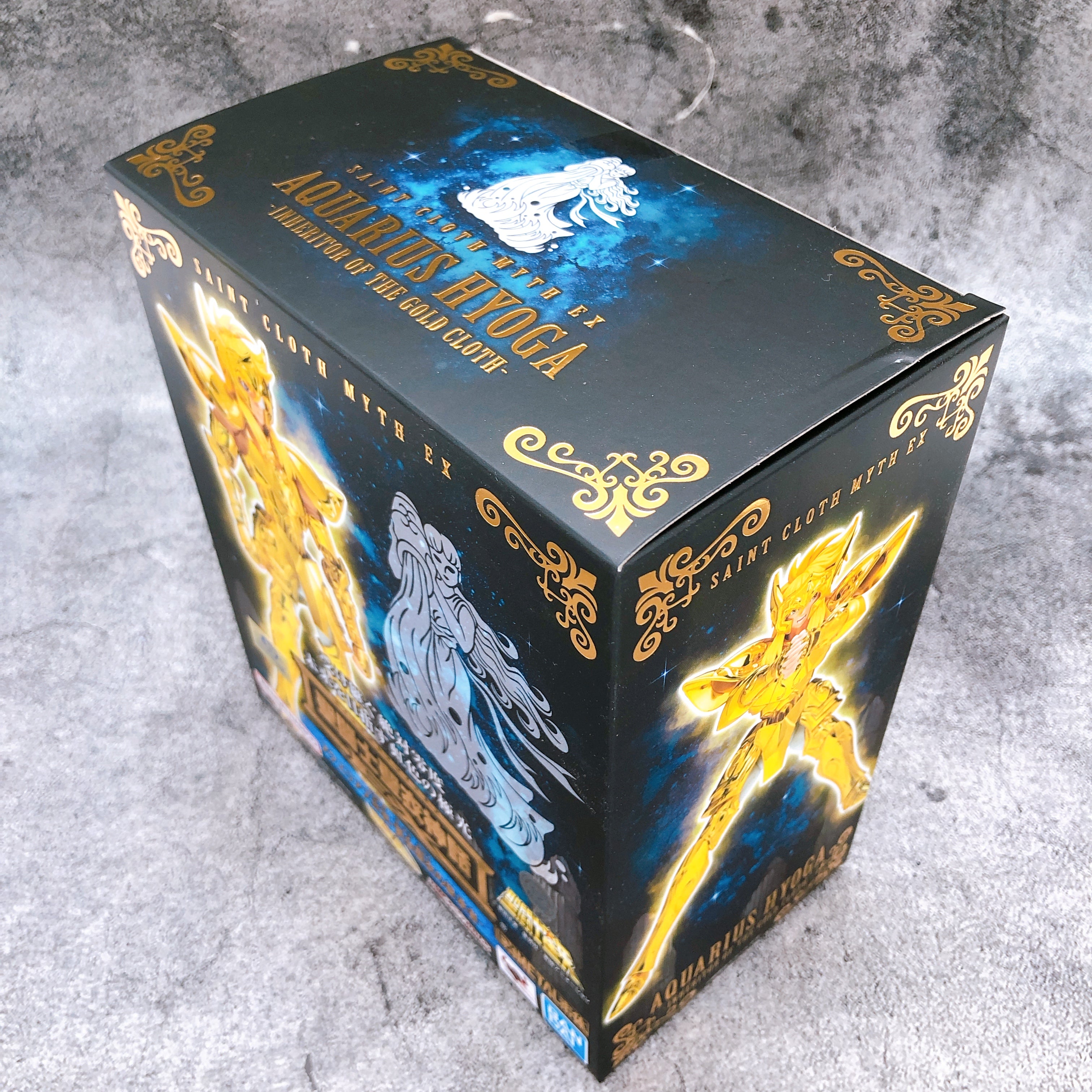 Saint Seiya Cloth Myth Ex Aquarius Hyoga Inheritor of the Gold Cloth Bandai NEW
