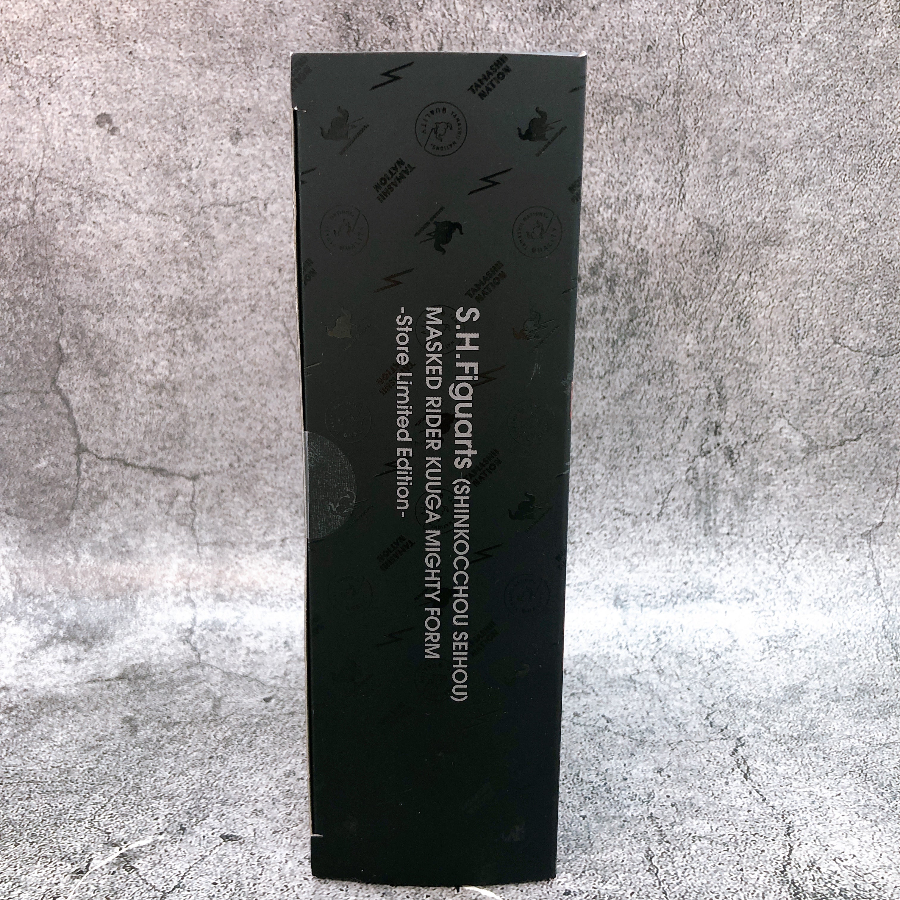 S.H.Figuarts Kamen Rider Kuuga Mighty Form Shinkocchou Seihou Store Limited NEW