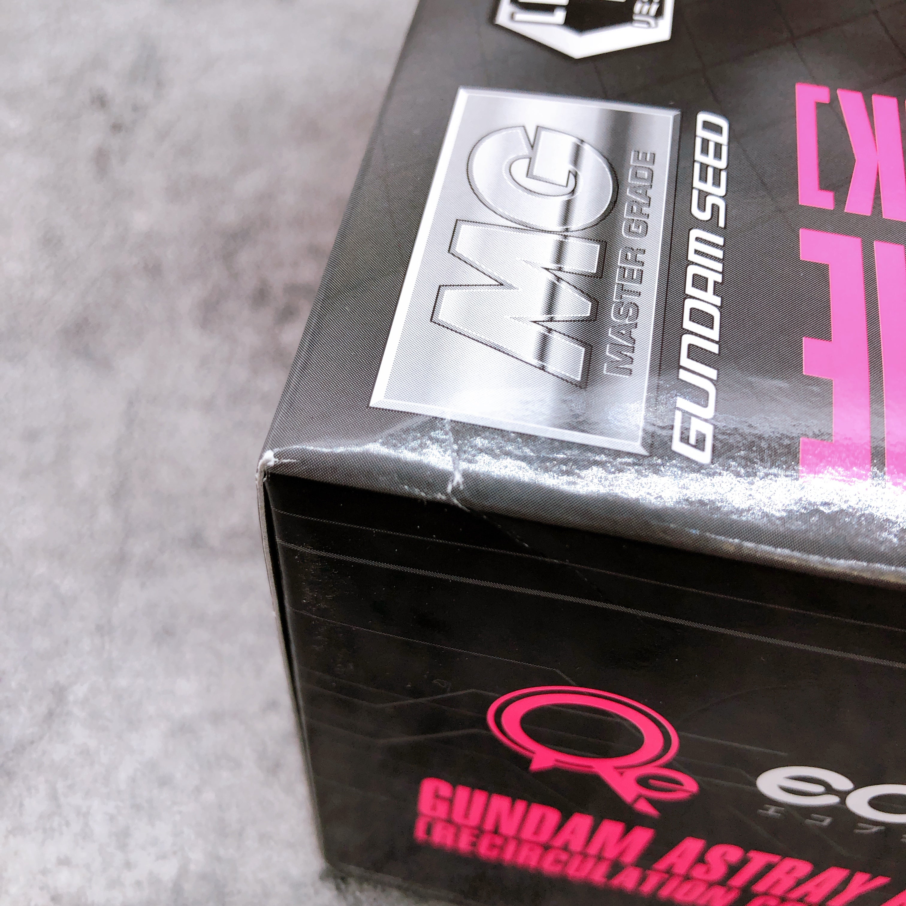 MG 1/100 Gundam Astray Red Frame Recirculation Color Neon Pink Kit Bandai NEW