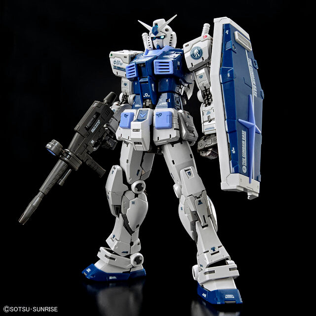 RG 1/144 RX-78-2 Gundam Ver.2.0 The Gundam Base Color Limited Kit 15+ Bandai NEW