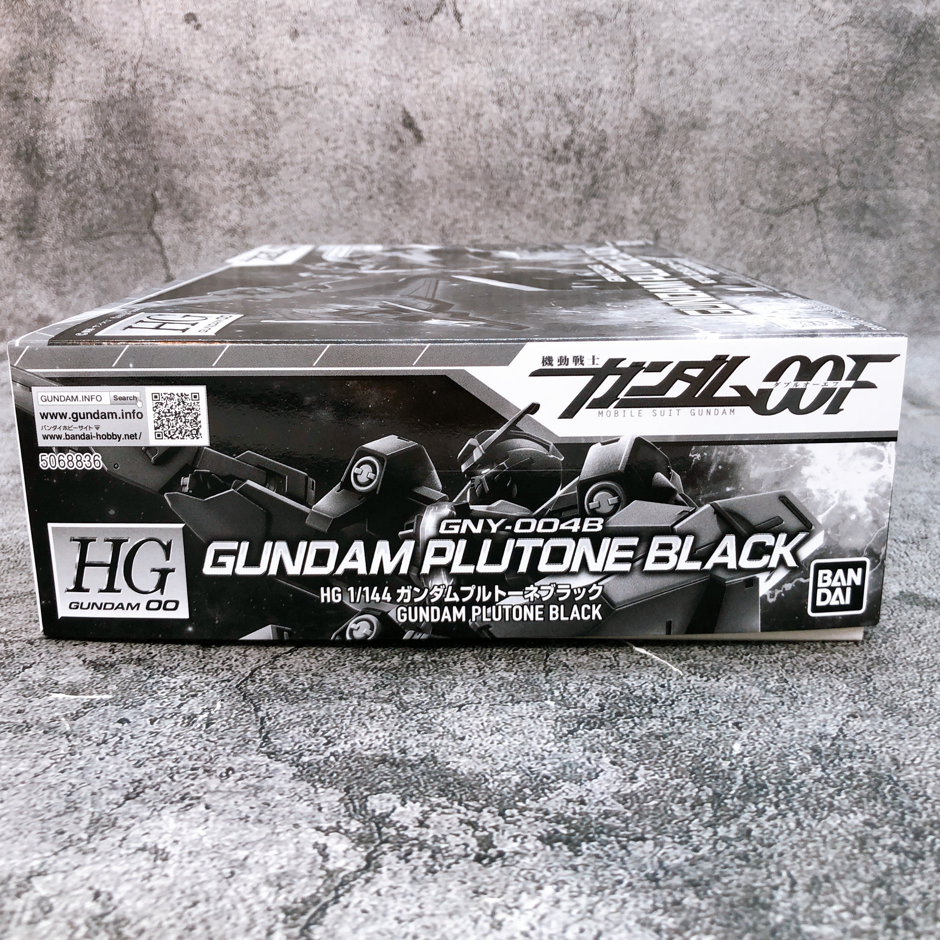 HG 1/144 Gundam Plutone Black GNY-004B Gundam 00 F Model Kit Premium Bandai NEW
