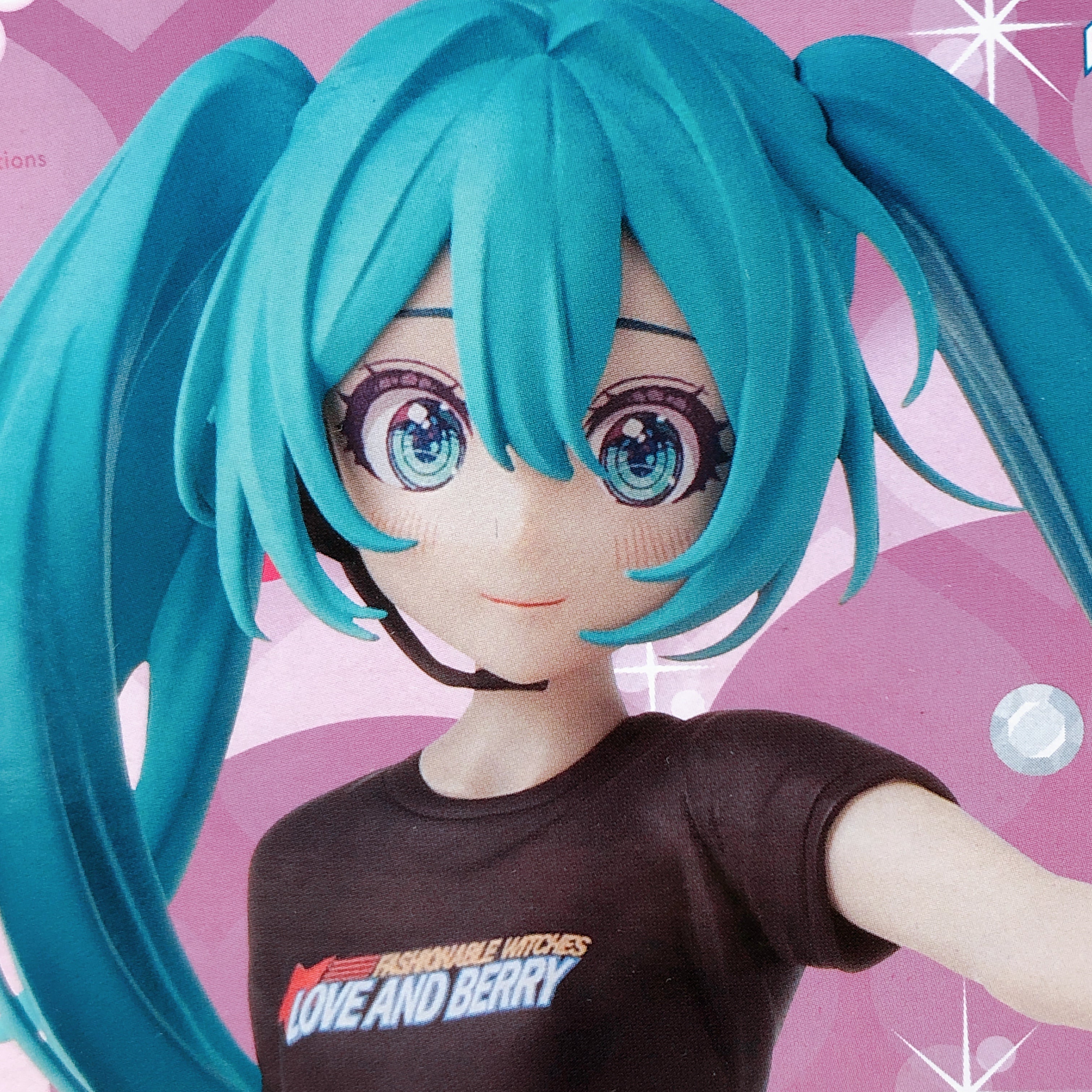 Hatsune Miku x Love and Berry Figure Berry ver. Desktop Decorate Figure SEGA