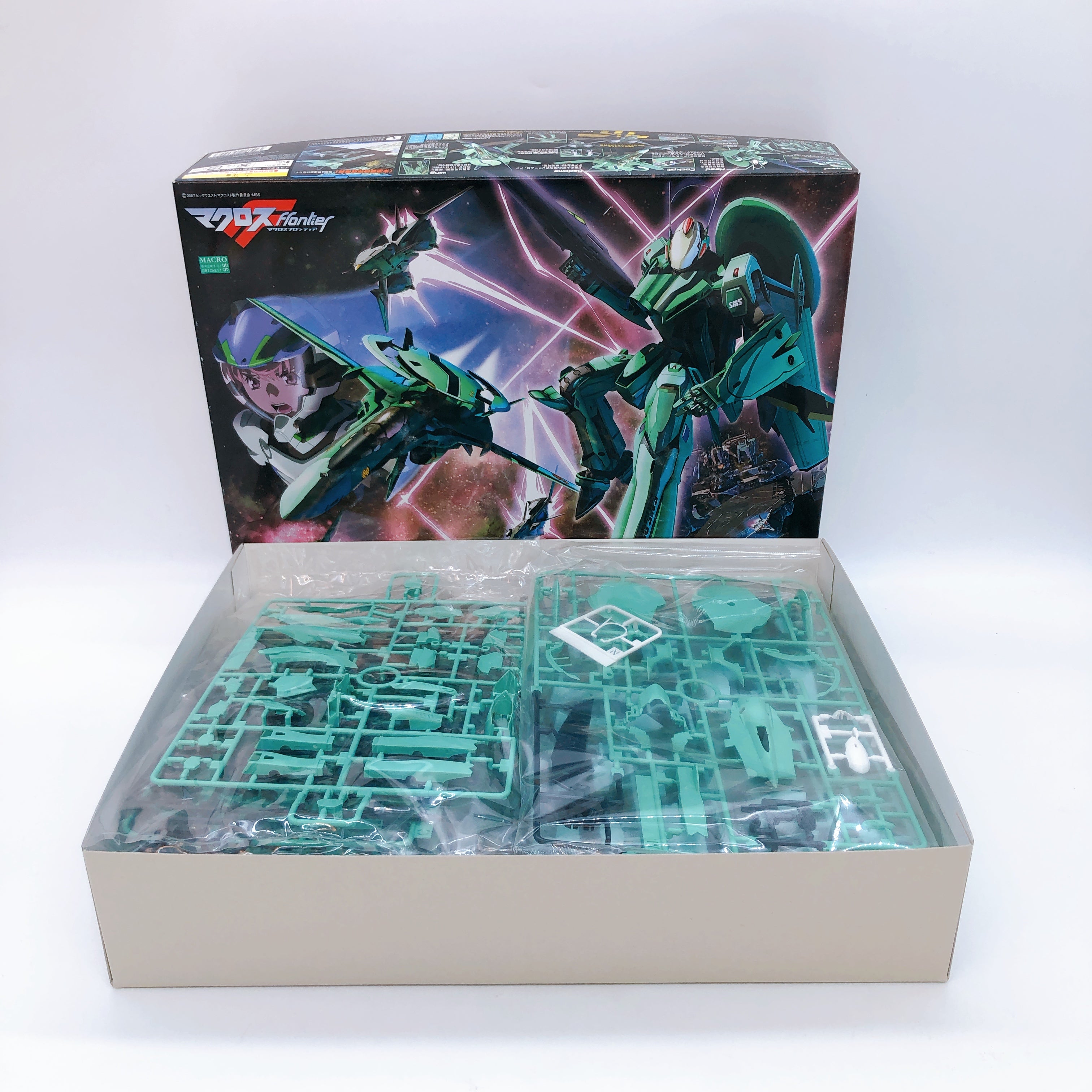 Macross Frontier Messiah Valkyrie 1/72 Model Kit RVF-25 Luca Custom With Ghost