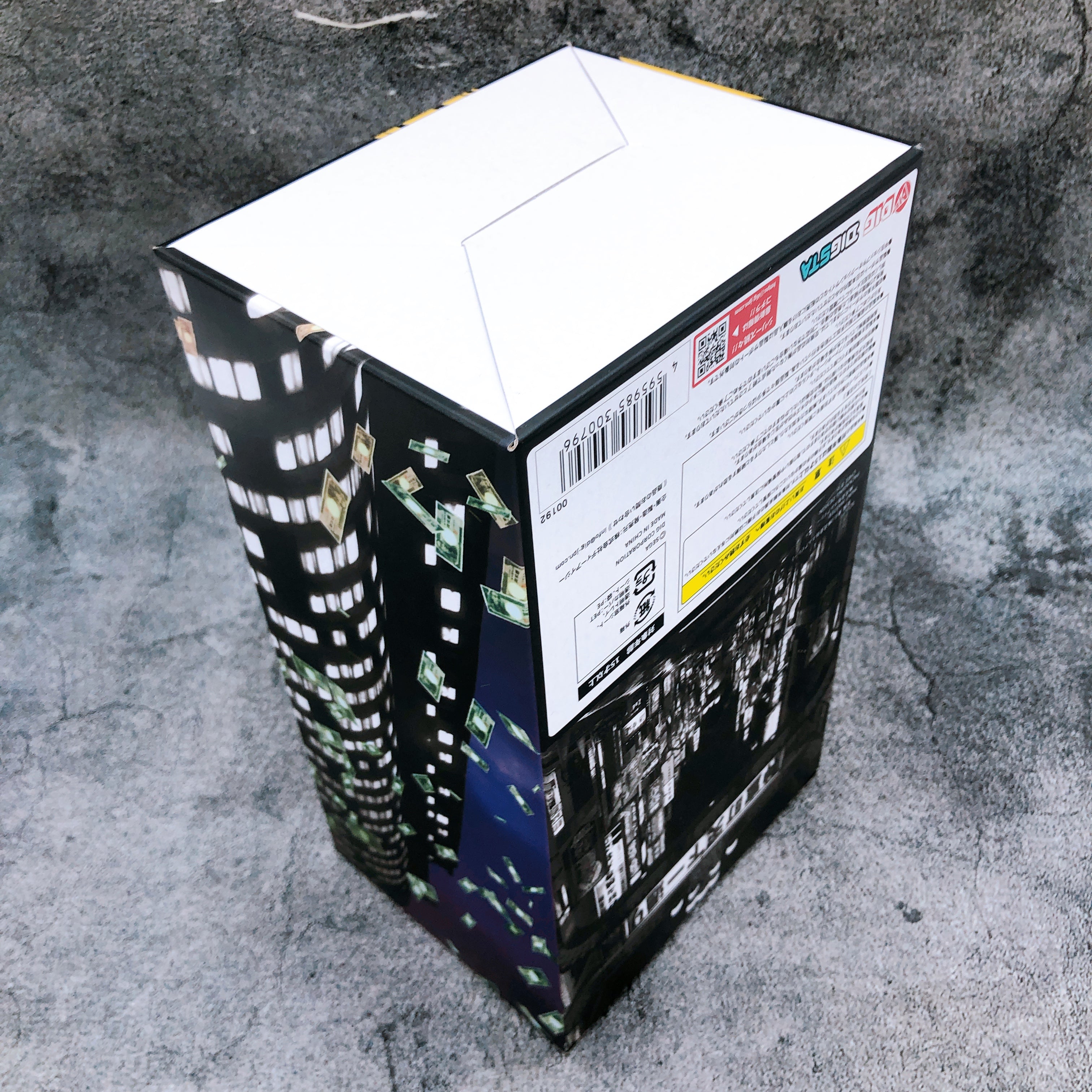 Yakuza Shun Akiyama Figure Non Scale Digsta Japan AUTHENTIC Sega Like a Dragon
