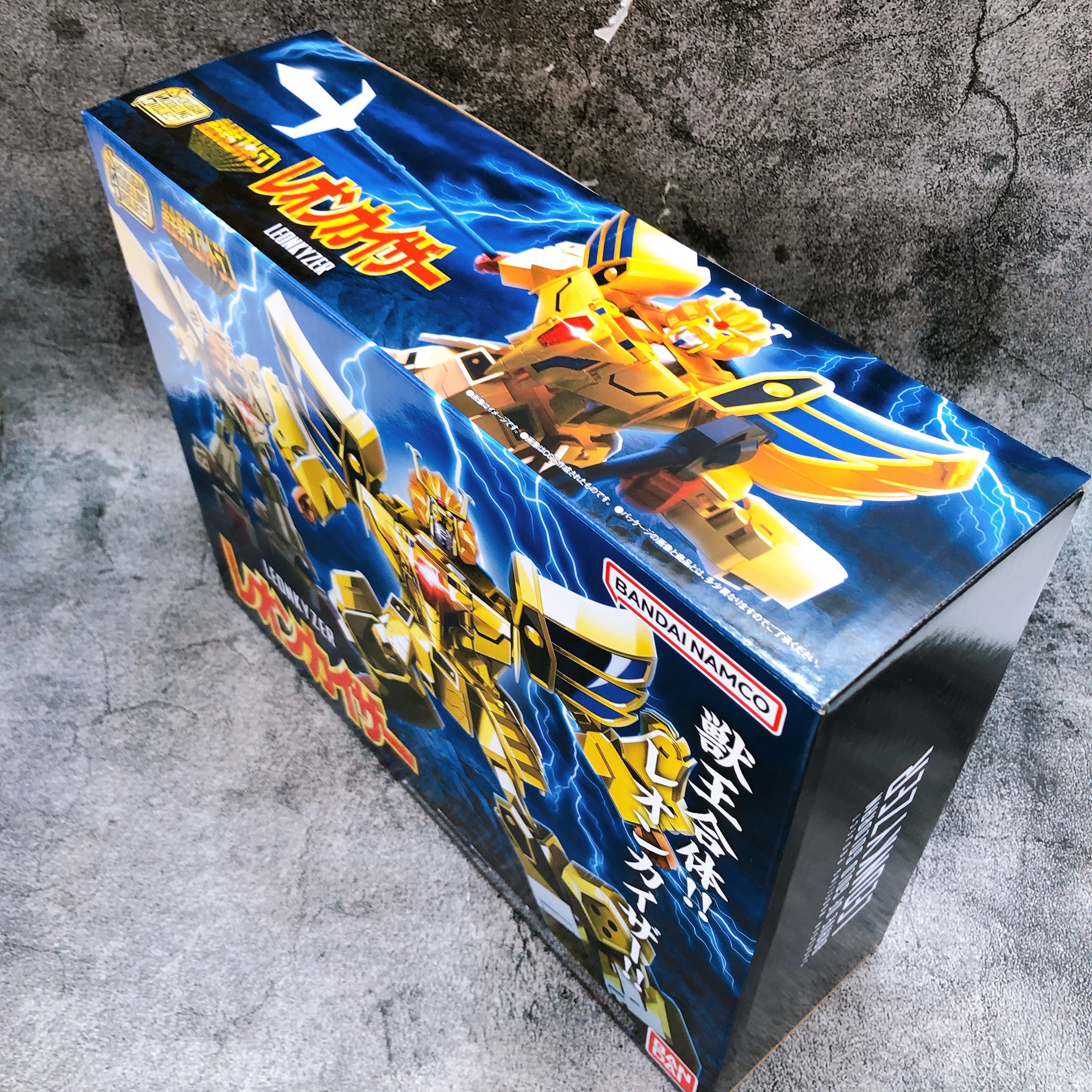 SMP Brave of Gold Goldran Leonkyzer Shokugan Model Kit Premium Bandai Sealed NEW