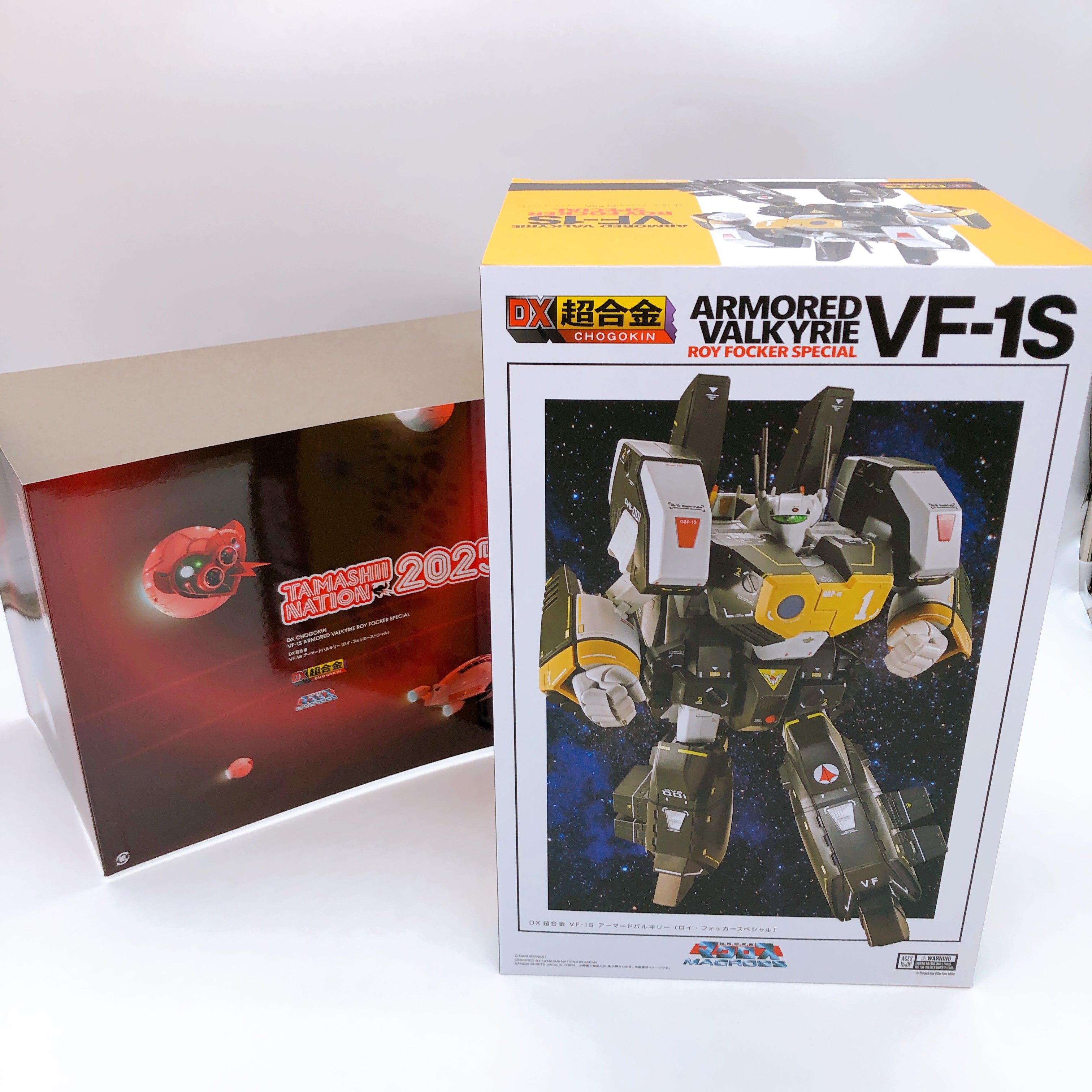 DX Chogokin Macross VF-1S Armored Valkyrie Roy Focker Special Figure Bandai