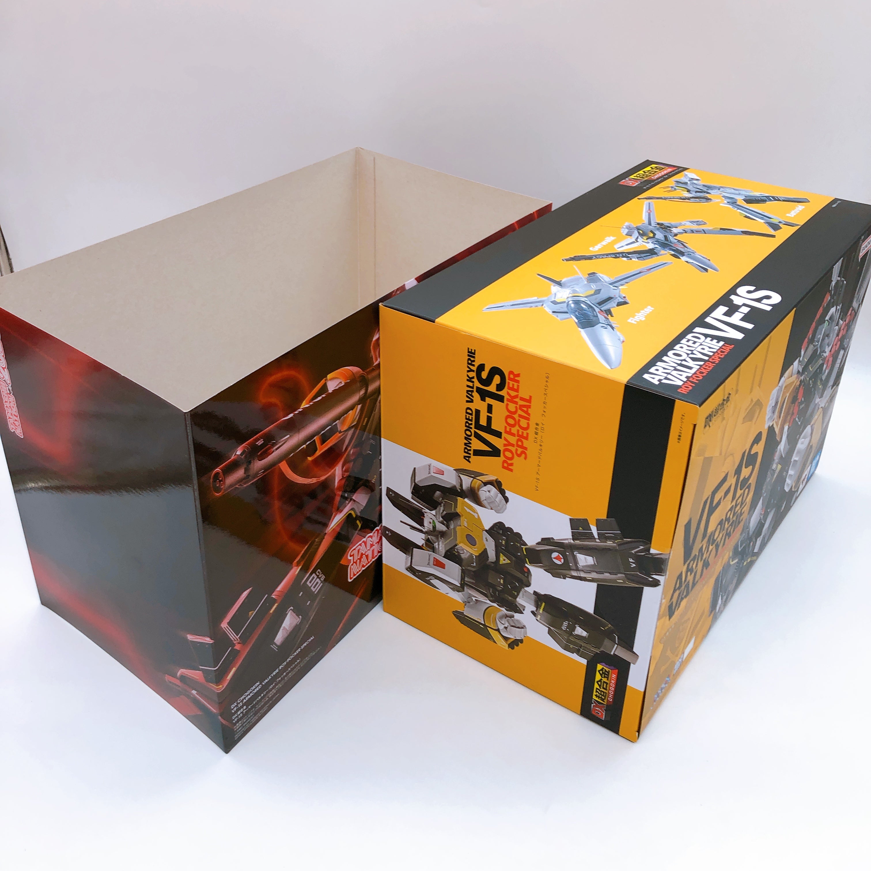 DX Chogokin Macross VF-1S Armored Valkyrie Roy Focker Special Figure Bandai