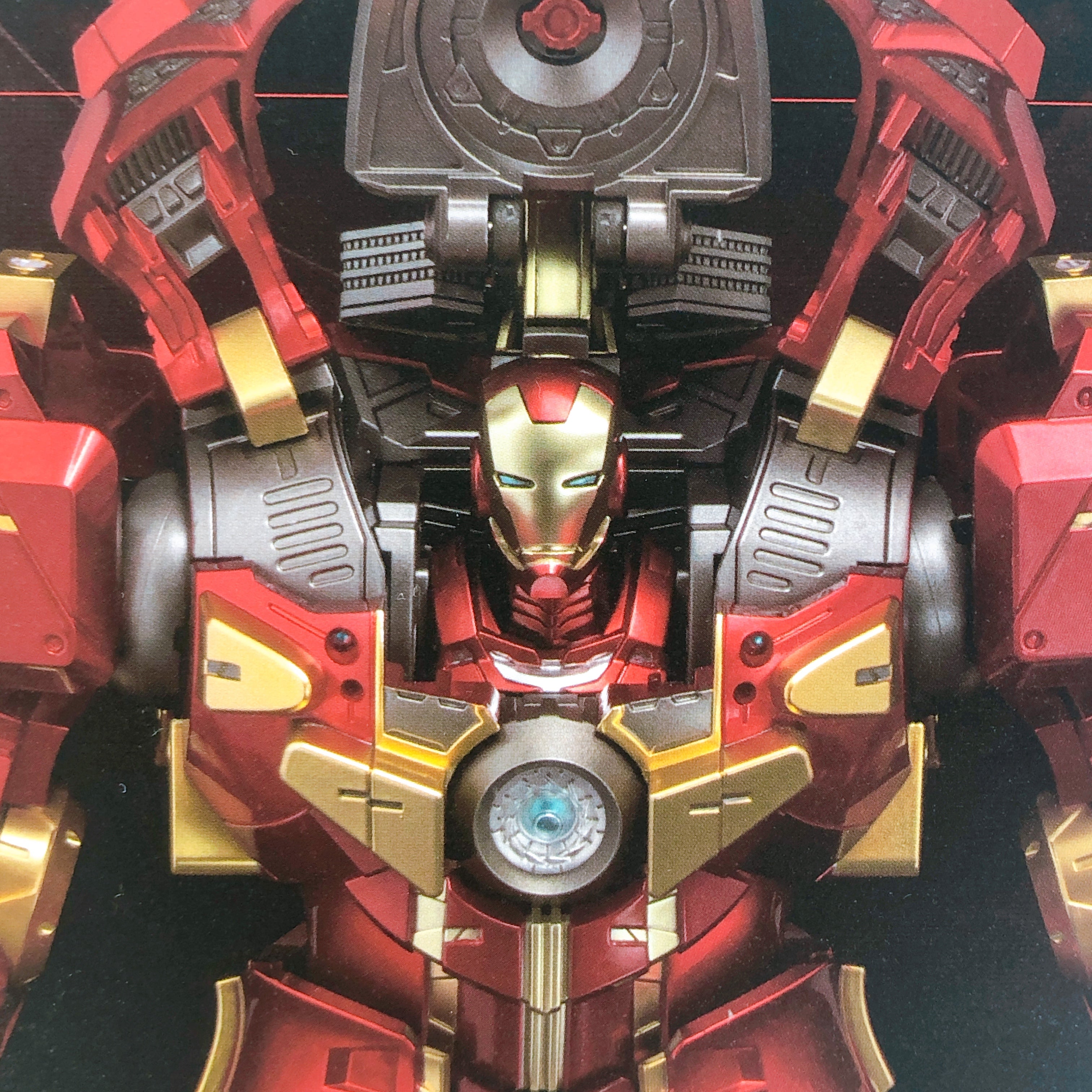 Iron Man Hulkbuster Fighting Armor Action Figure Sentinel Japan AUTHENTIC Sealed
