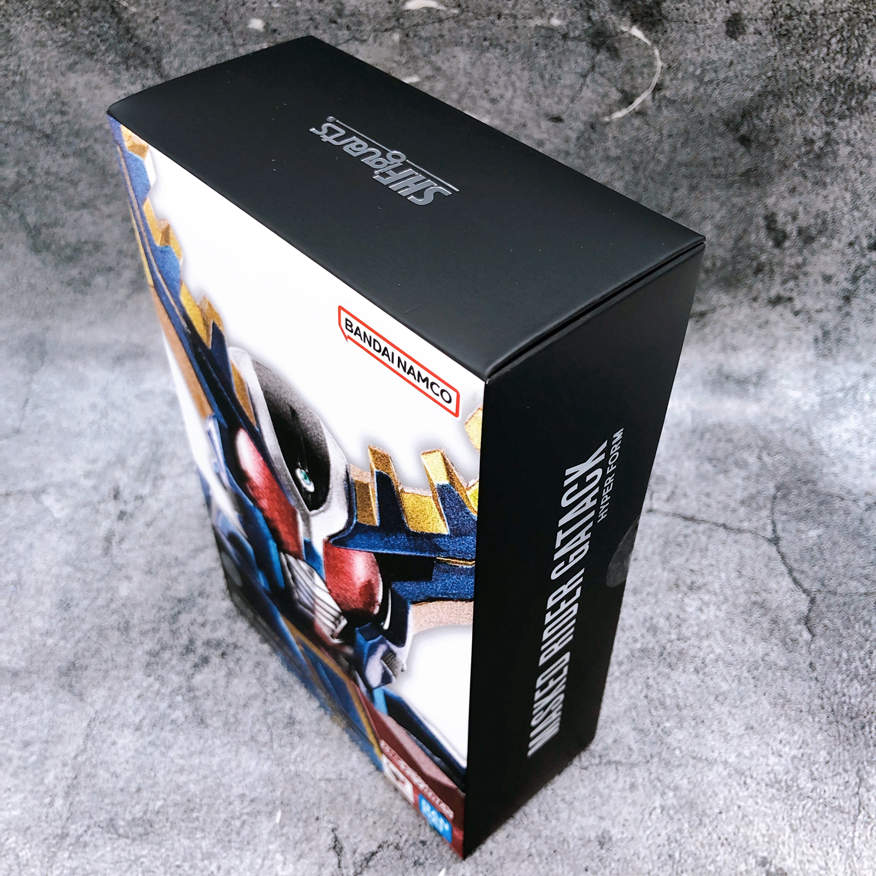 S.H.Figuarts Shinkocchou Seihou Kamen Rider Gatack Hyper Form Action Figure