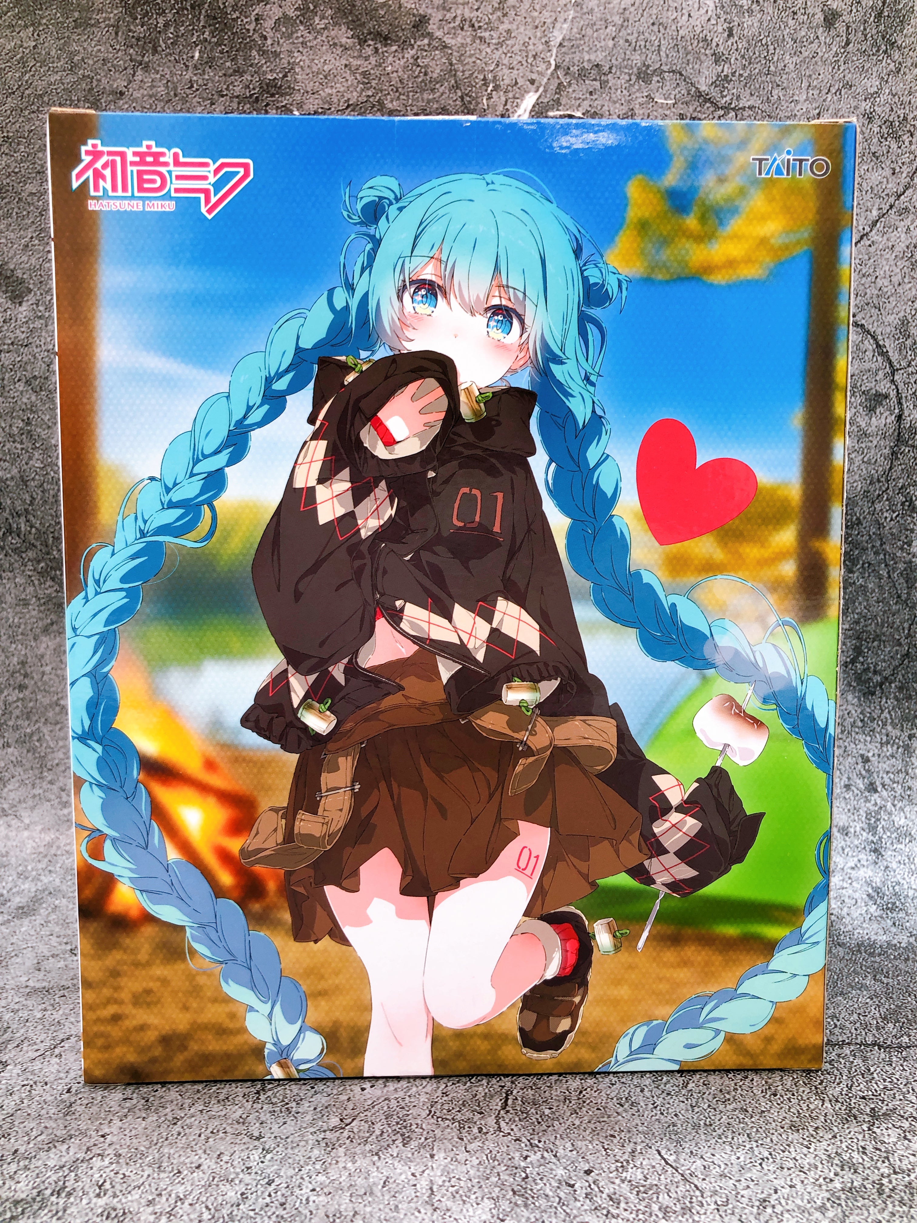Hatsune Miku Outdoor Fashion Figure Taito Japan Sealed AUTHENTIC NEW