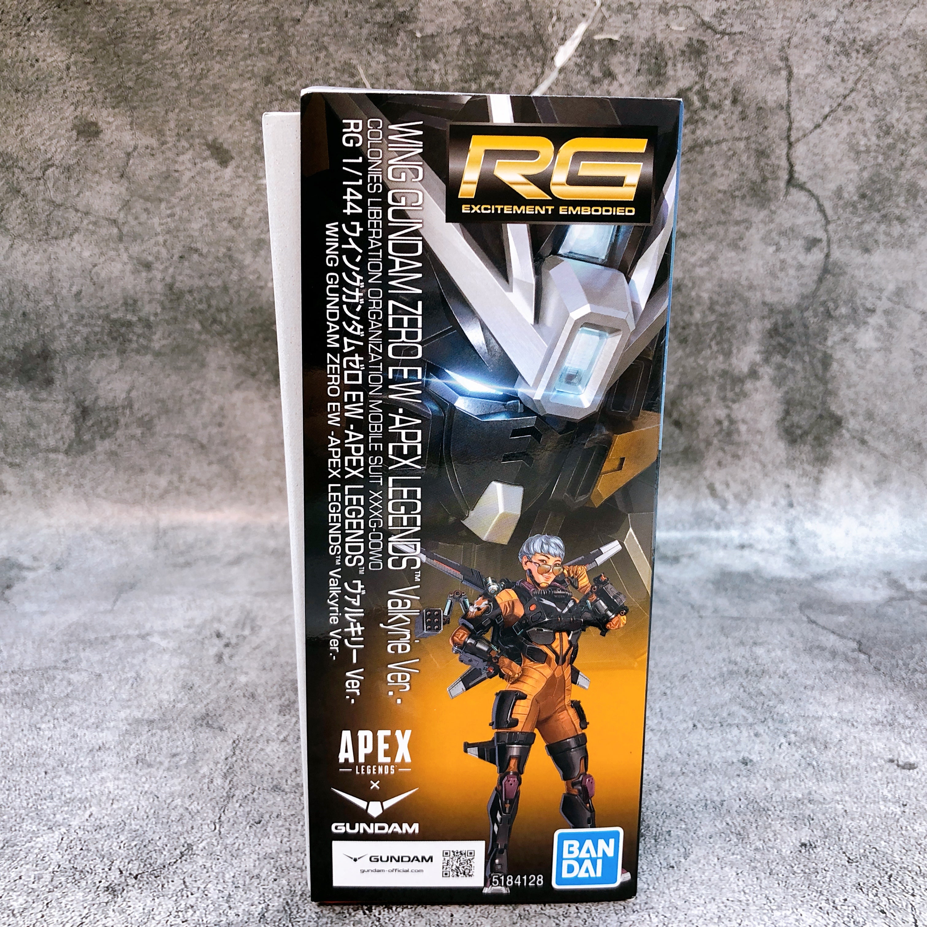 RG 1/144 Wing Gundam Zero EW APEX LEGENDS Valkyrie Ver. Kit 15+ Premium Bandai